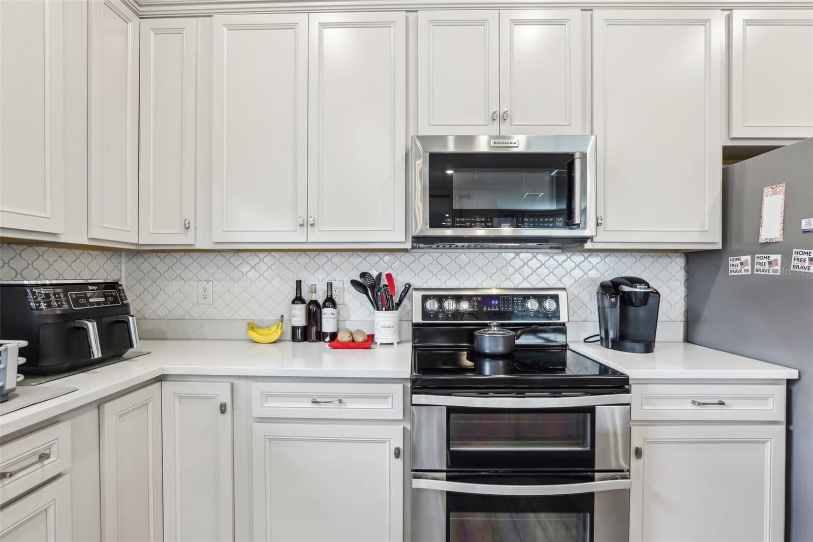 6374 BRADFORD WOODS DR, ZEPHYRHILLS, FL, 33542