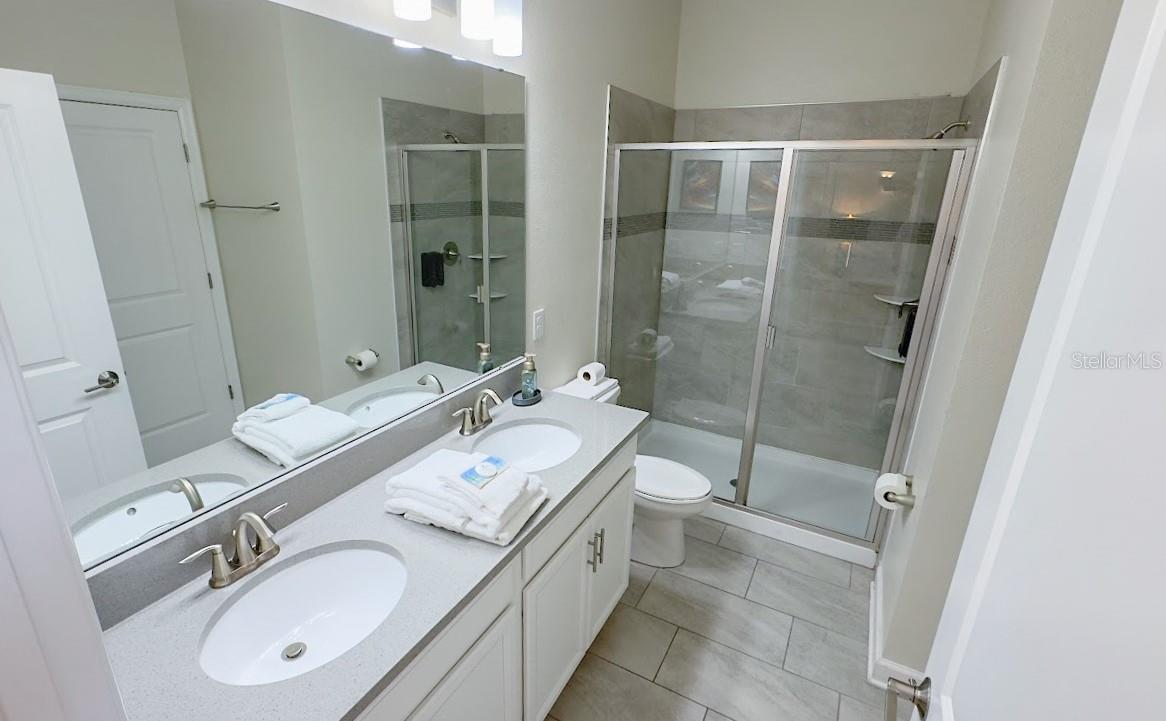 8912 CABOT CLIFFS DR, DAVENPORT, FL, 33896