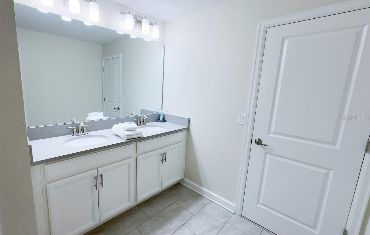 8912 CABOT CLIFFS DR, DAVENPORT, FL, 33896