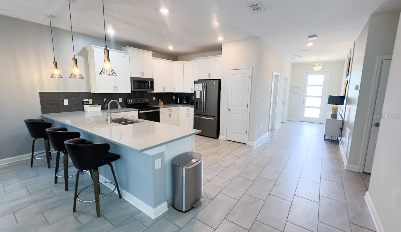 8912 CABOT CLIFFS DR, DAVENPORT, FL, 33896