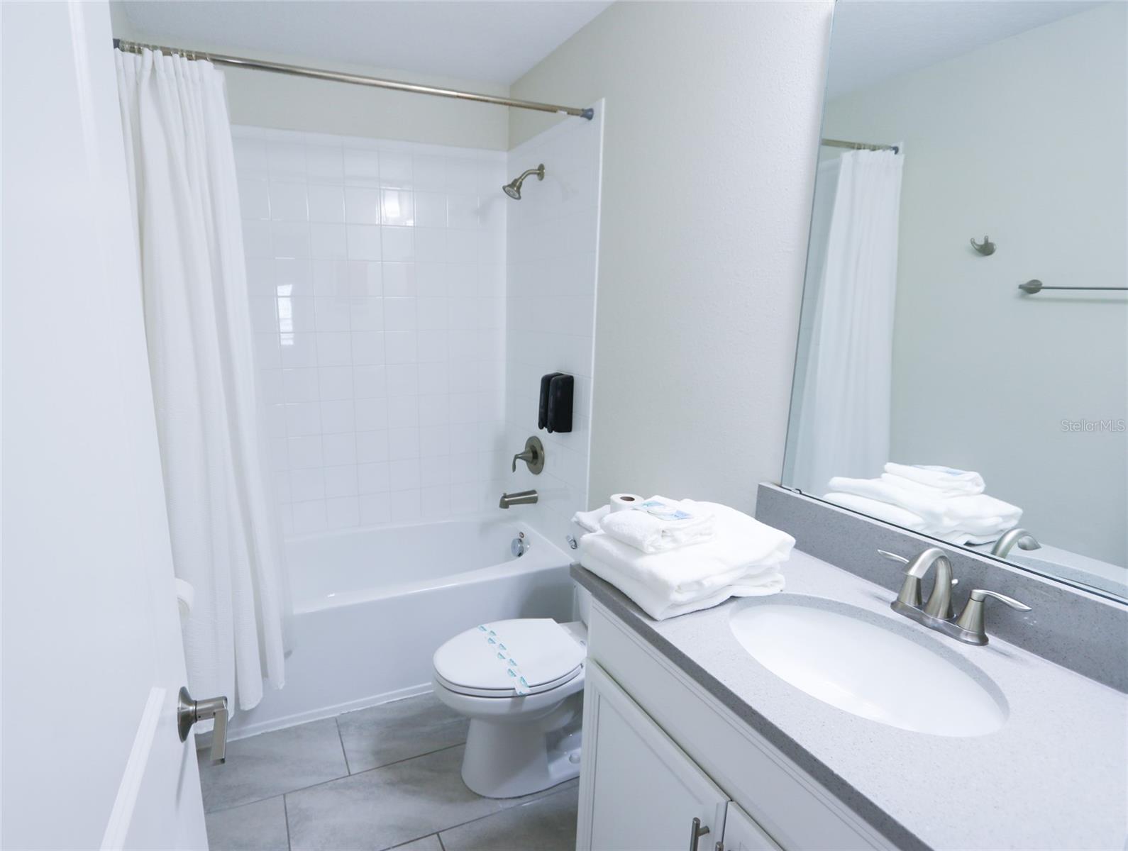 8912 CABOT CLIFFS DR, DAVENPORT, FL, 33896