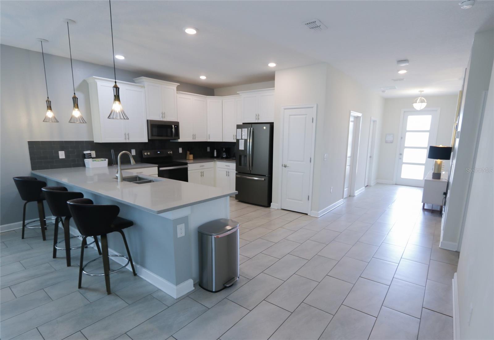 8912 CABOT CLIFFS DR, DAVENPORT, FL, 33896