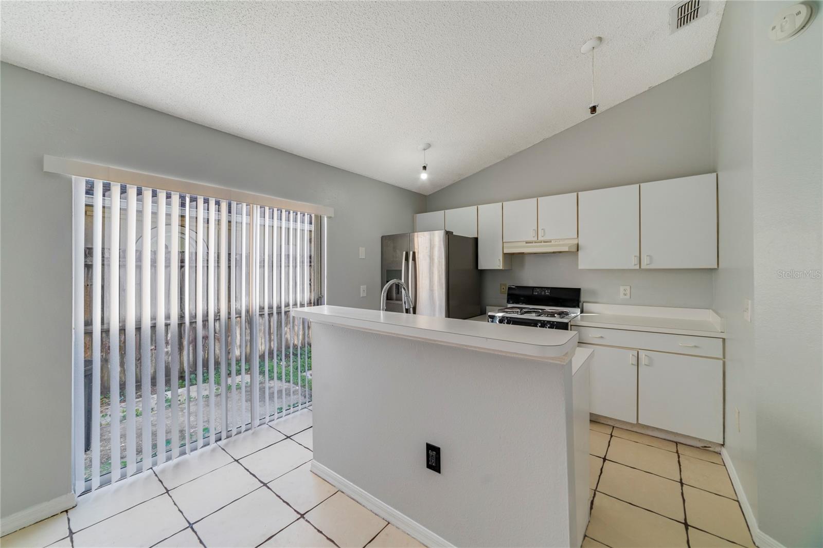 8637 CLAIBORNE CT, ORLANDO, FL, 32825