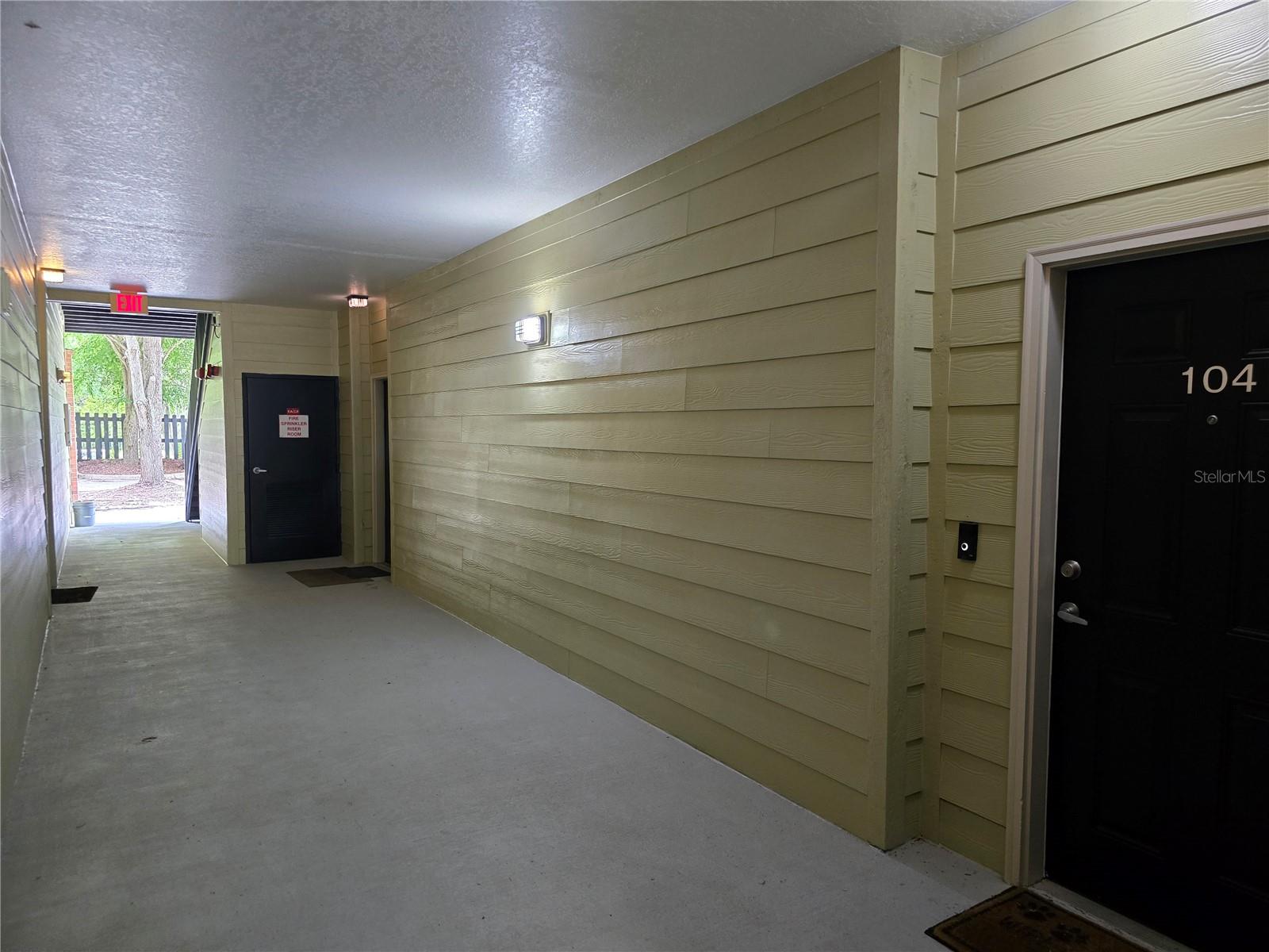 1235 SW 9TH RD #104, GAINESVILLE, FL, 32601