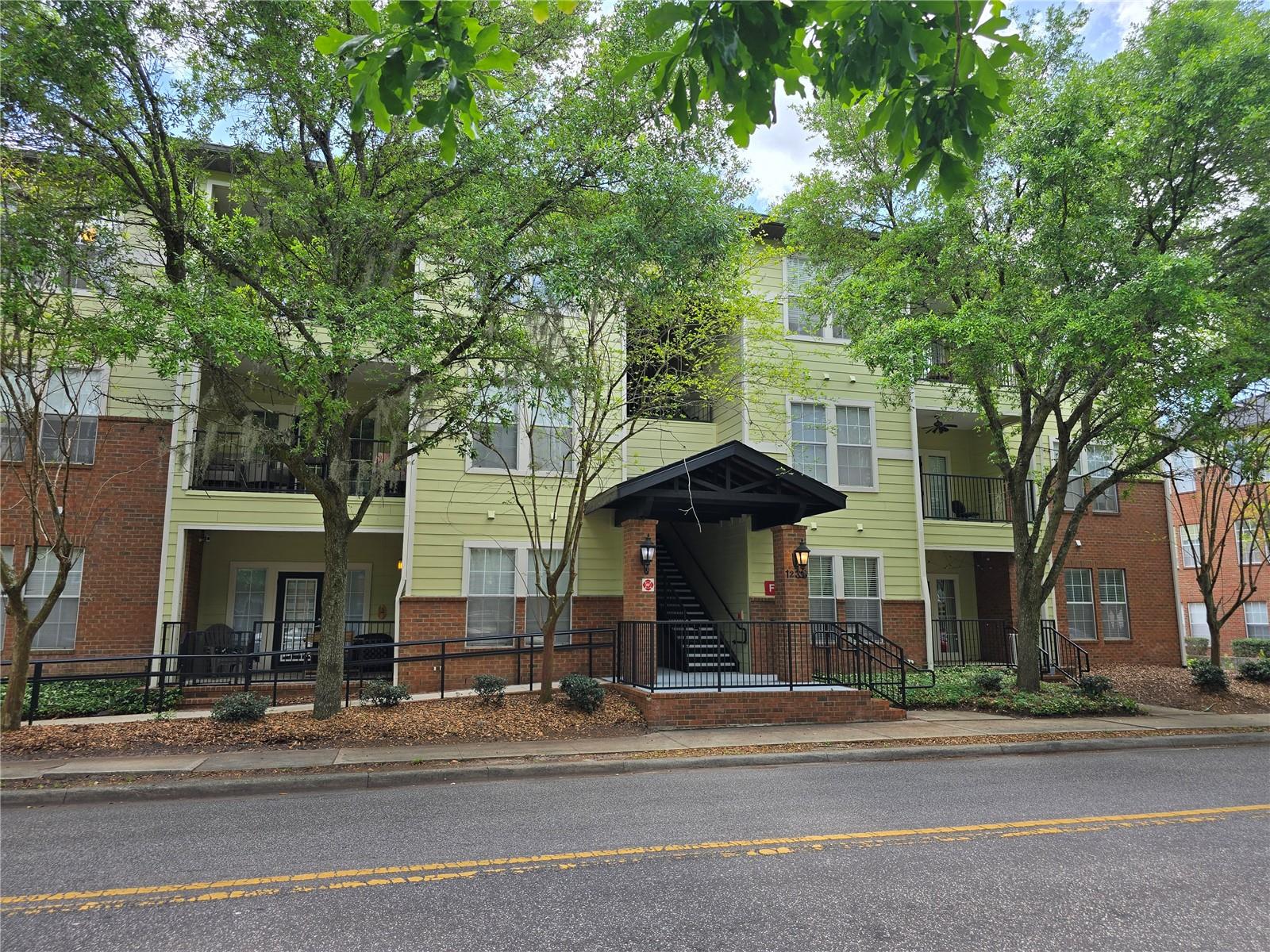 1235 SW 9TH RD #104, GAINESVILLE, FL, 32601