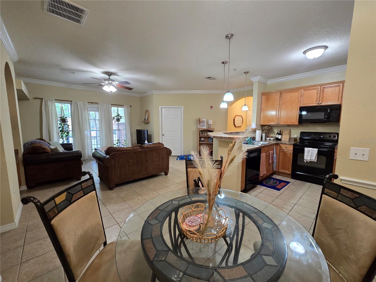 1235 SW 9TH RD #104, GAINESVILLE, FL, 32601