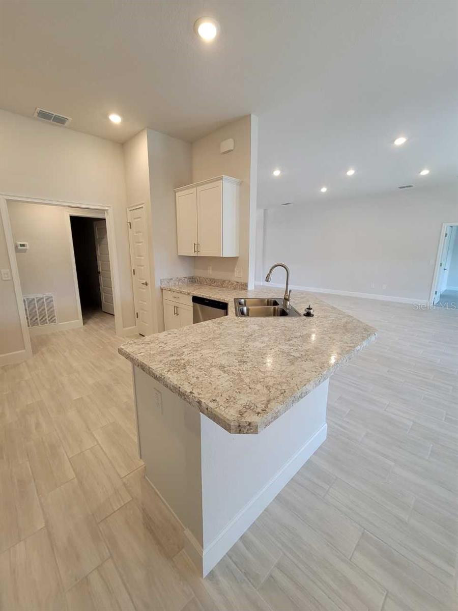 6104 SW 147TH STREET RD, OCALA, FL, 34473