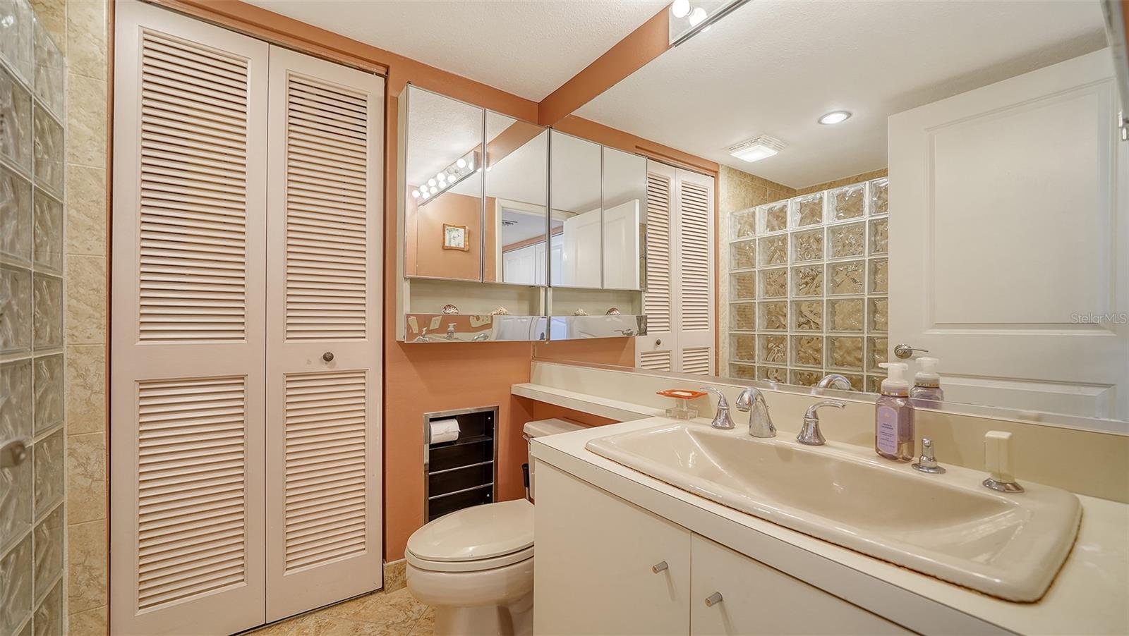 6267 MIDNIGHT PASS RD #306, SARASOTA, FL, 34242