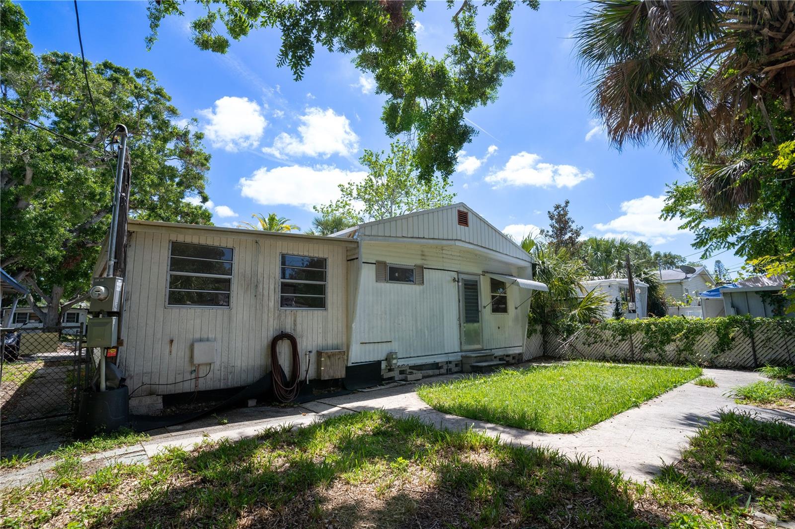5204 YELLOW PINE ST N, ST PETERSBURG, FL, 33709