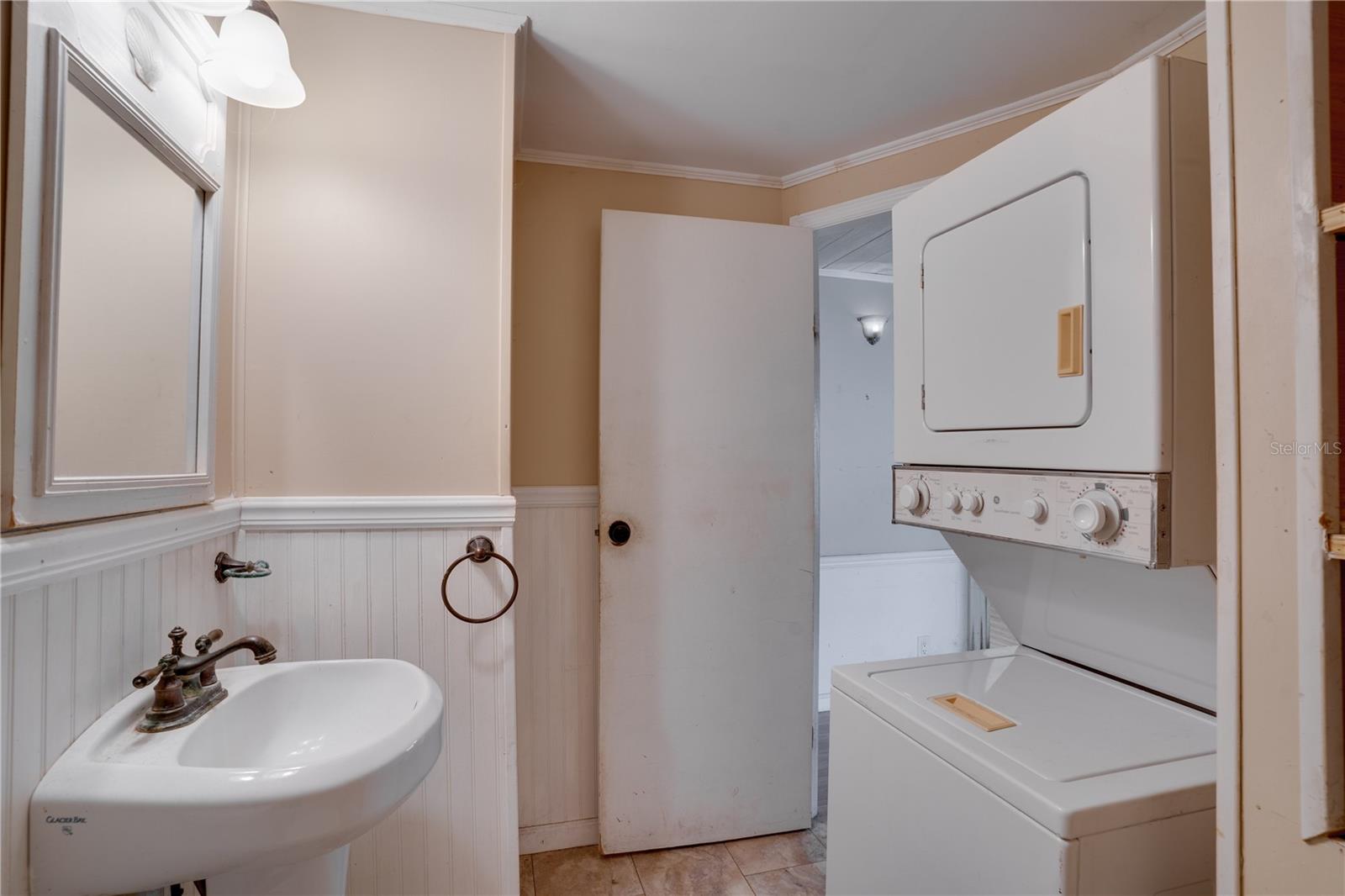 5204 YELLOW PINE ST N, ST PETERSBURG, FL, 33709