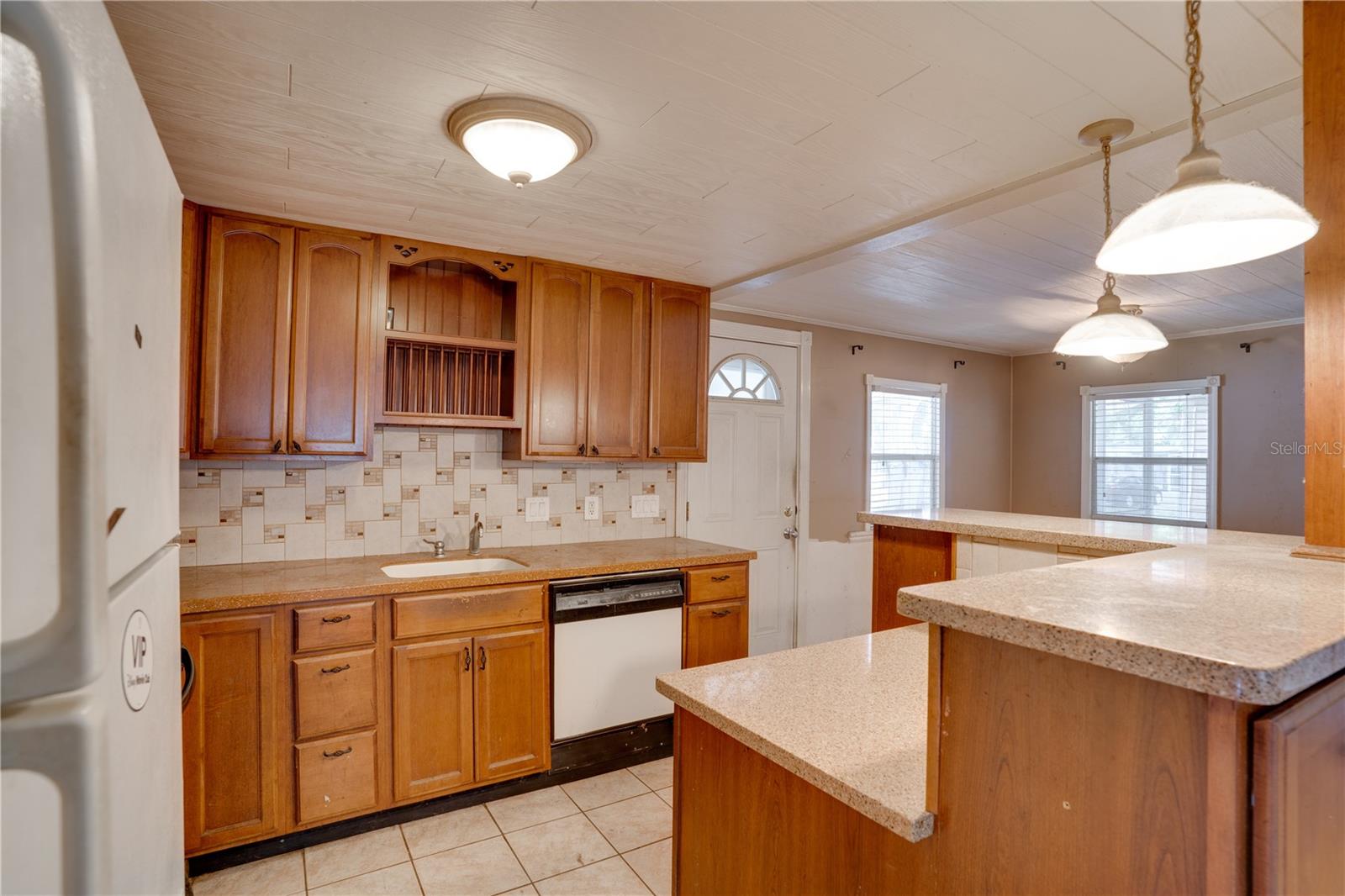 5204 YELLOW PINE ST N, ST PETERSBURG, FL, 33709