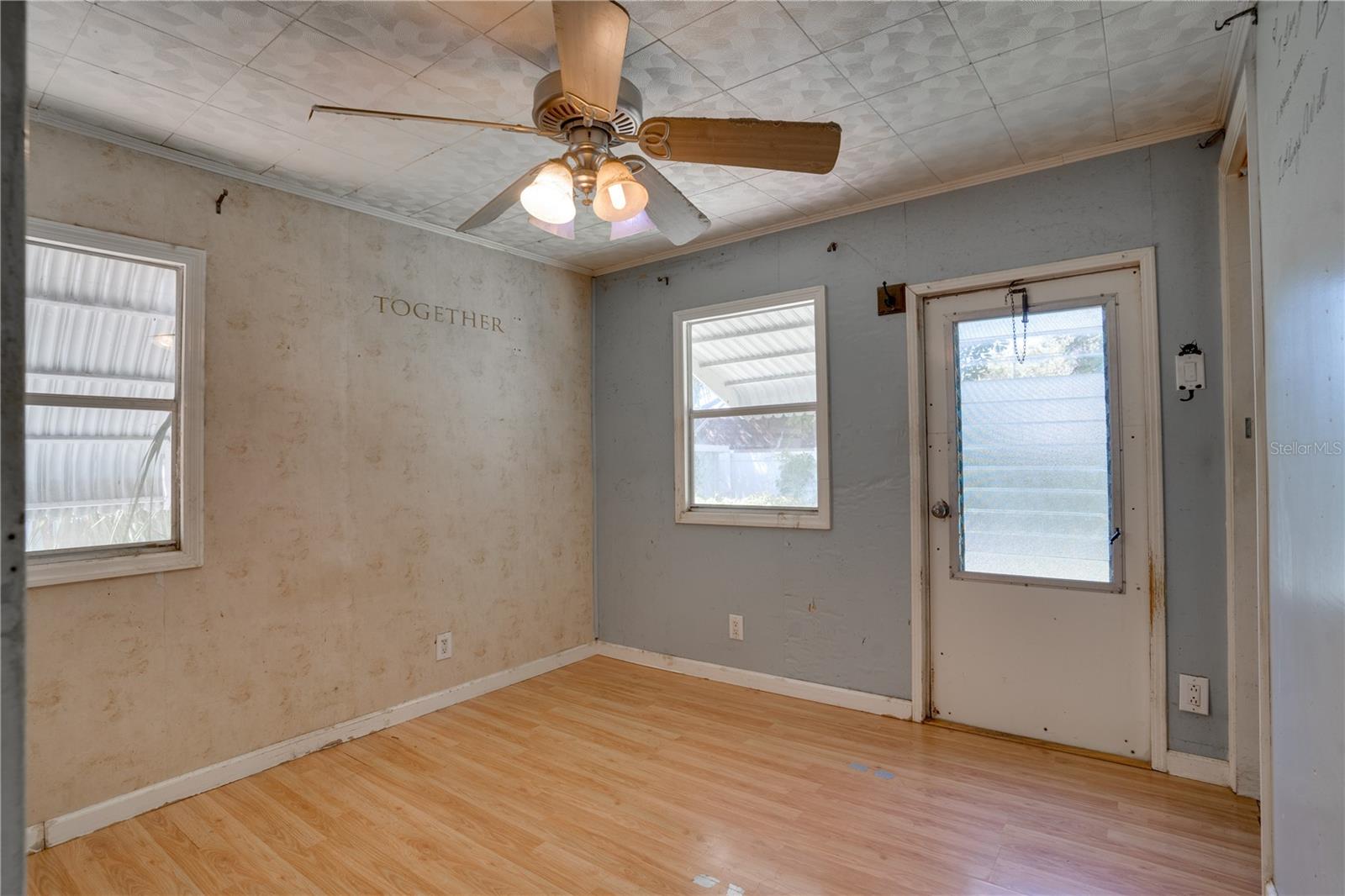 5204 YELLOW PINE ST N, ST PETERSBURG, FL, 33709