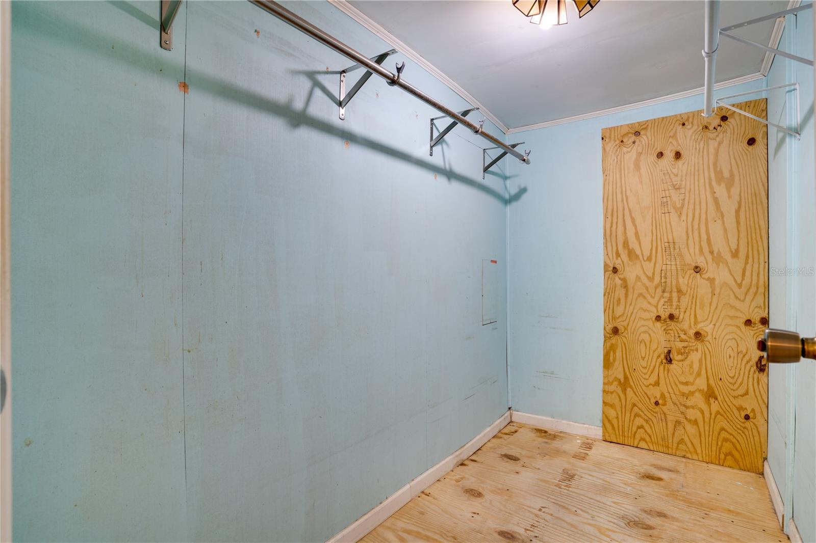 5204 YELLOW PINE ST N, ST PETERSBURG, FL, 33709