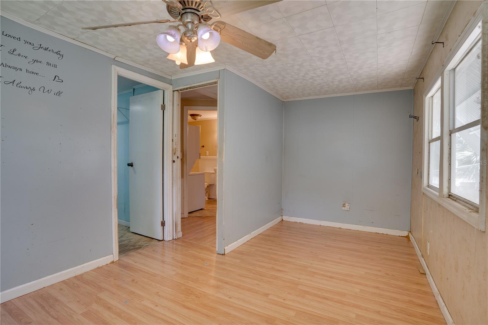 5204 YELLOW PINE ST N, ST PETERSBURG, FL, 33709