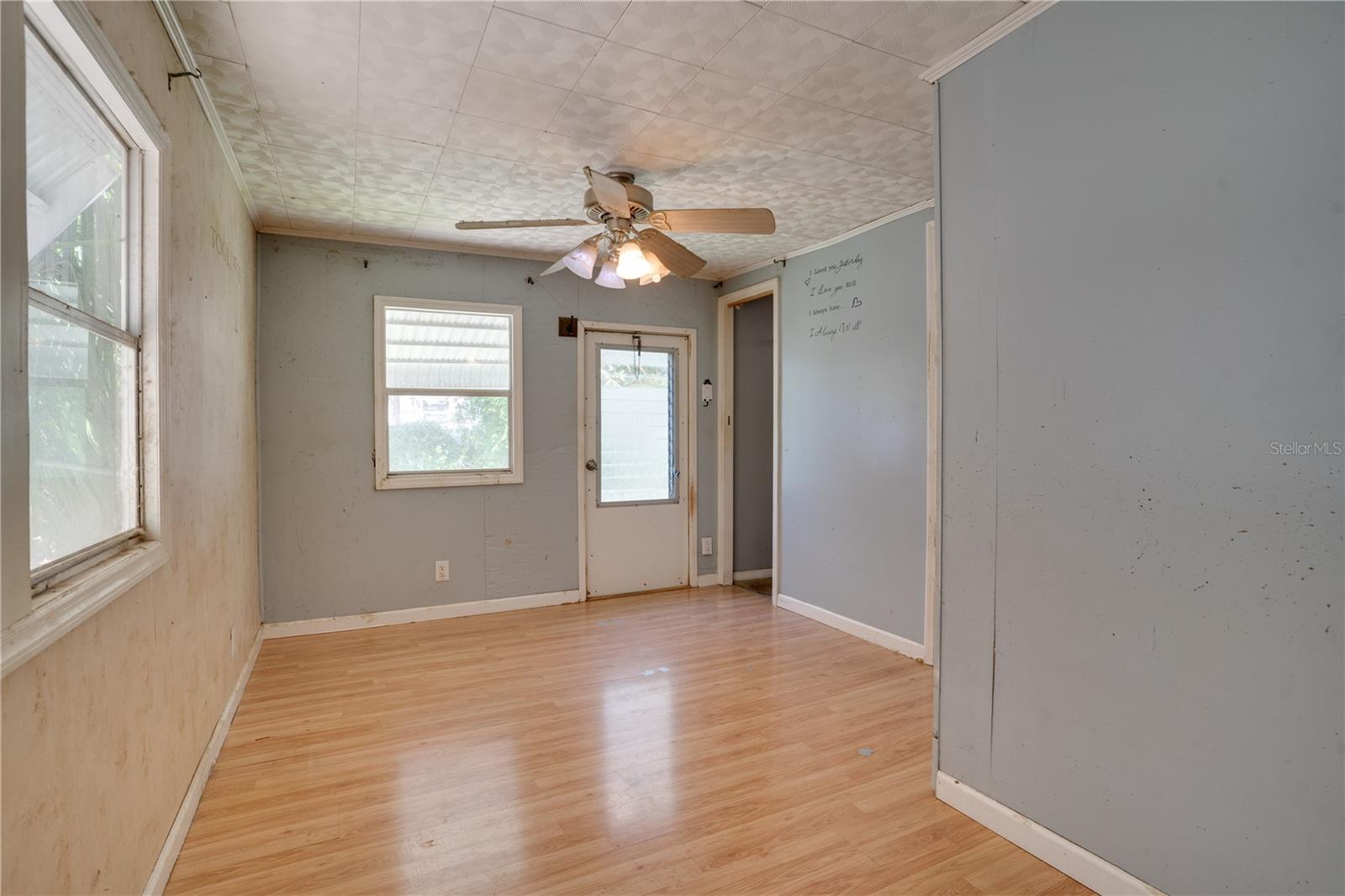 5204 YELLOW PINE ST N, ST PETERSBURG, FL, 33709