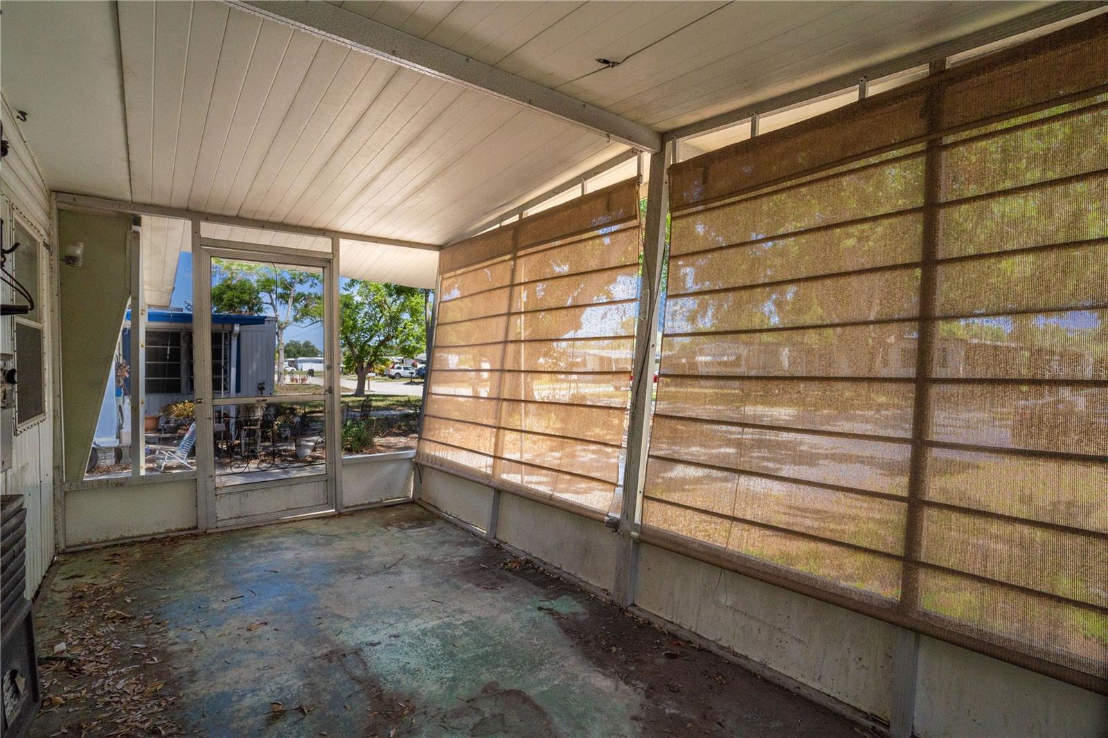 5204 YELLOW PINE ST N, ST PETERSBURG, FL, 33709