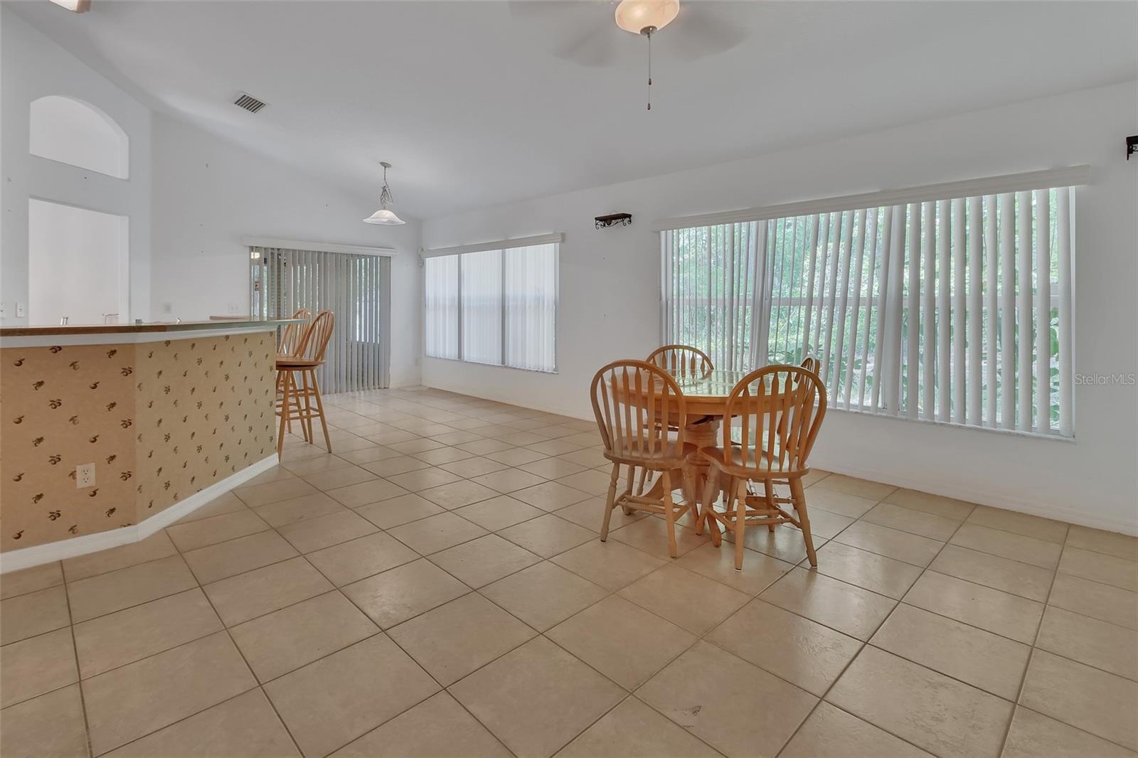 1925 HAMILTON AVE, ORANGE CITY, FL, 32763