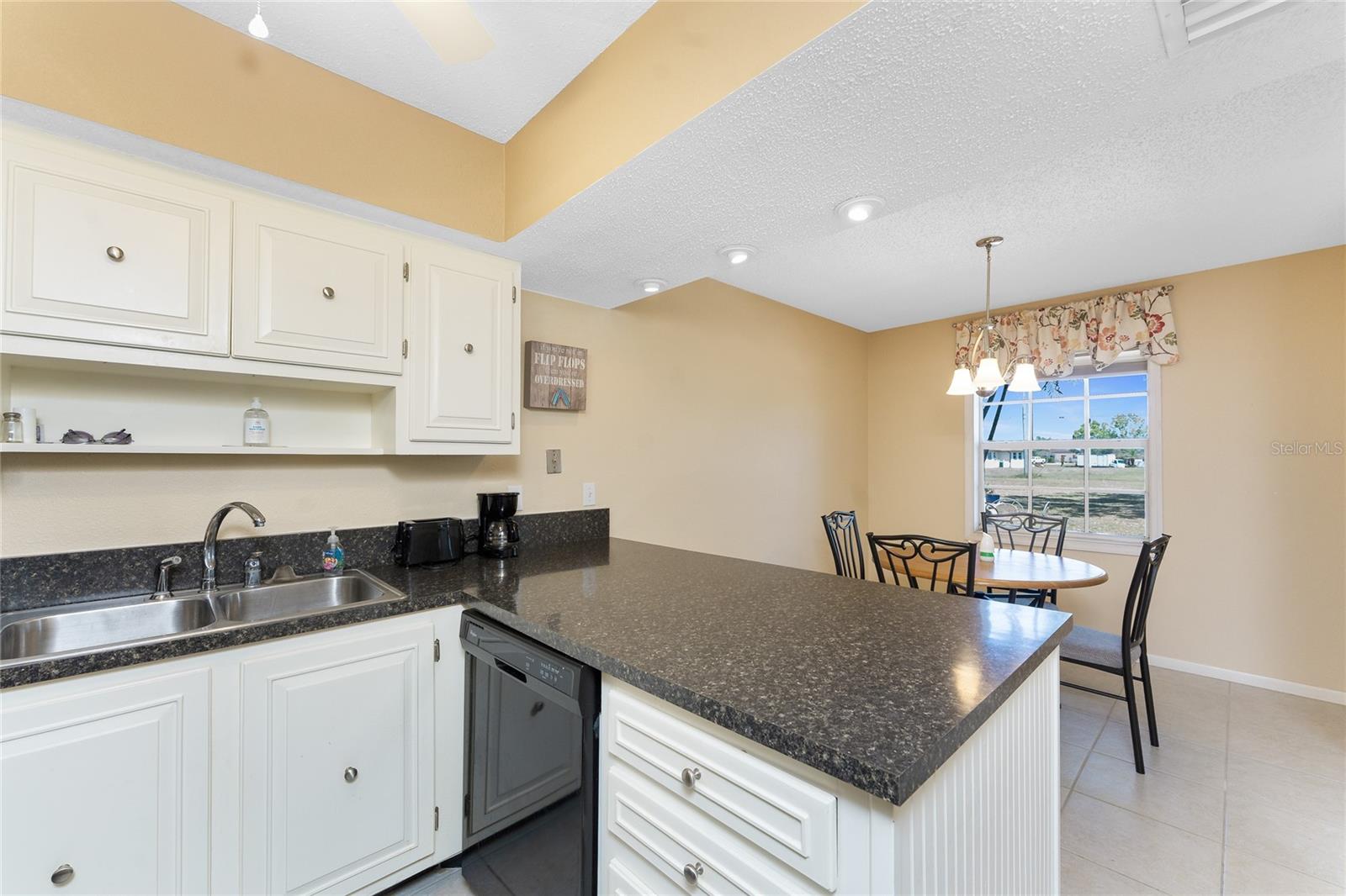 3586 CAPE HAZE DR N #B6, ROTONDA WEST, FL, 33947