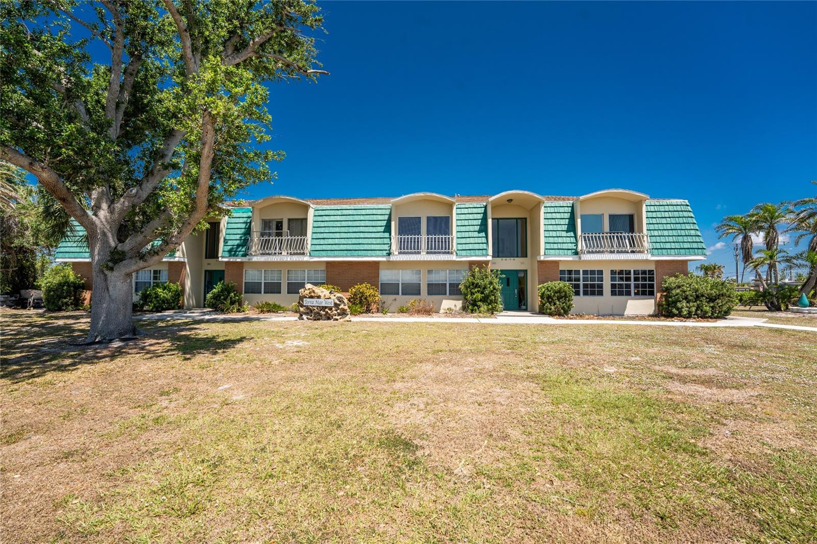 3586 CAPE HAZE DR N #B6, ROTONDA WEST, FL, 33947