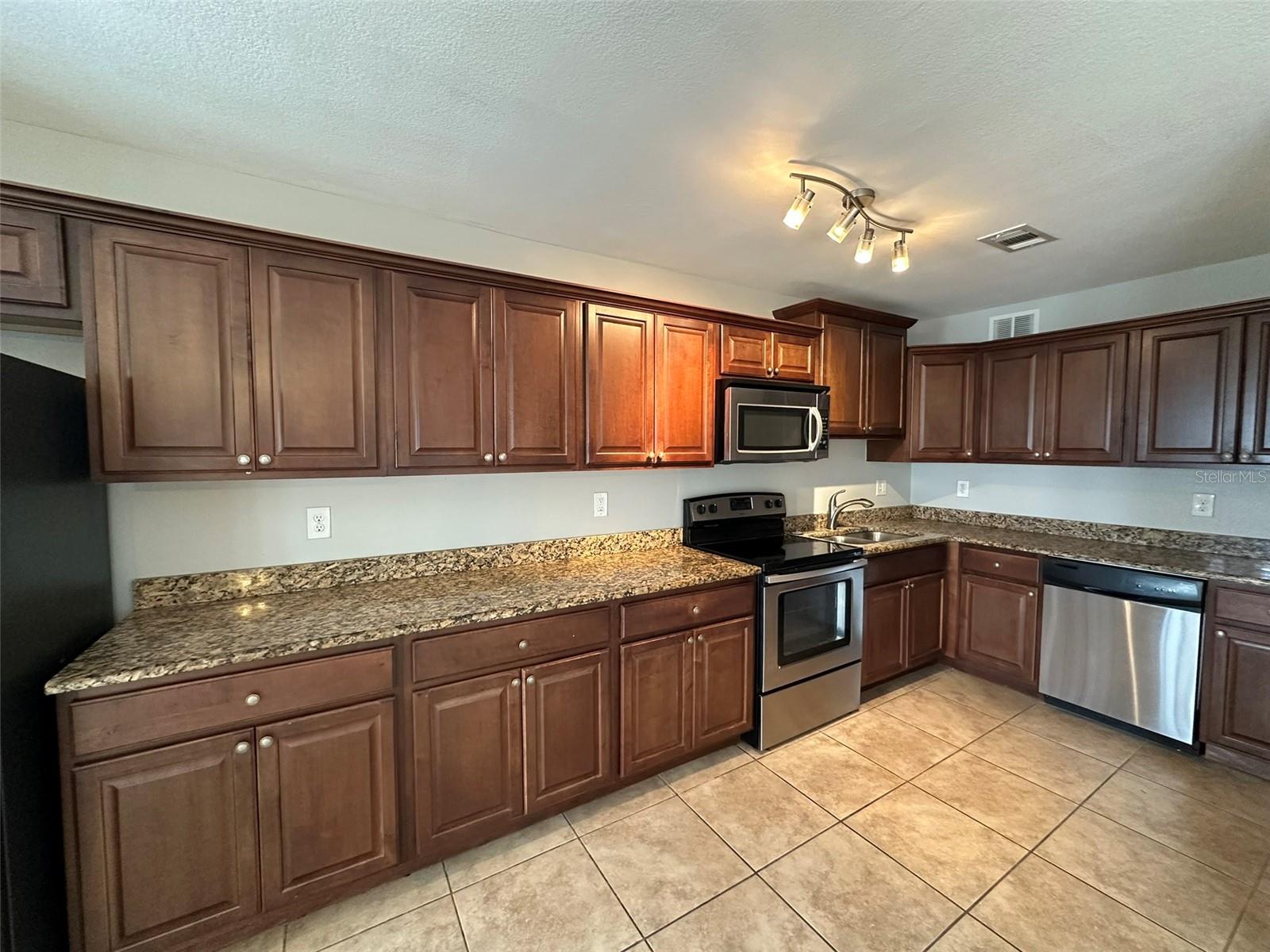 4728 BEACH DR SE #B, ST PETERSBURG, FL, 33705