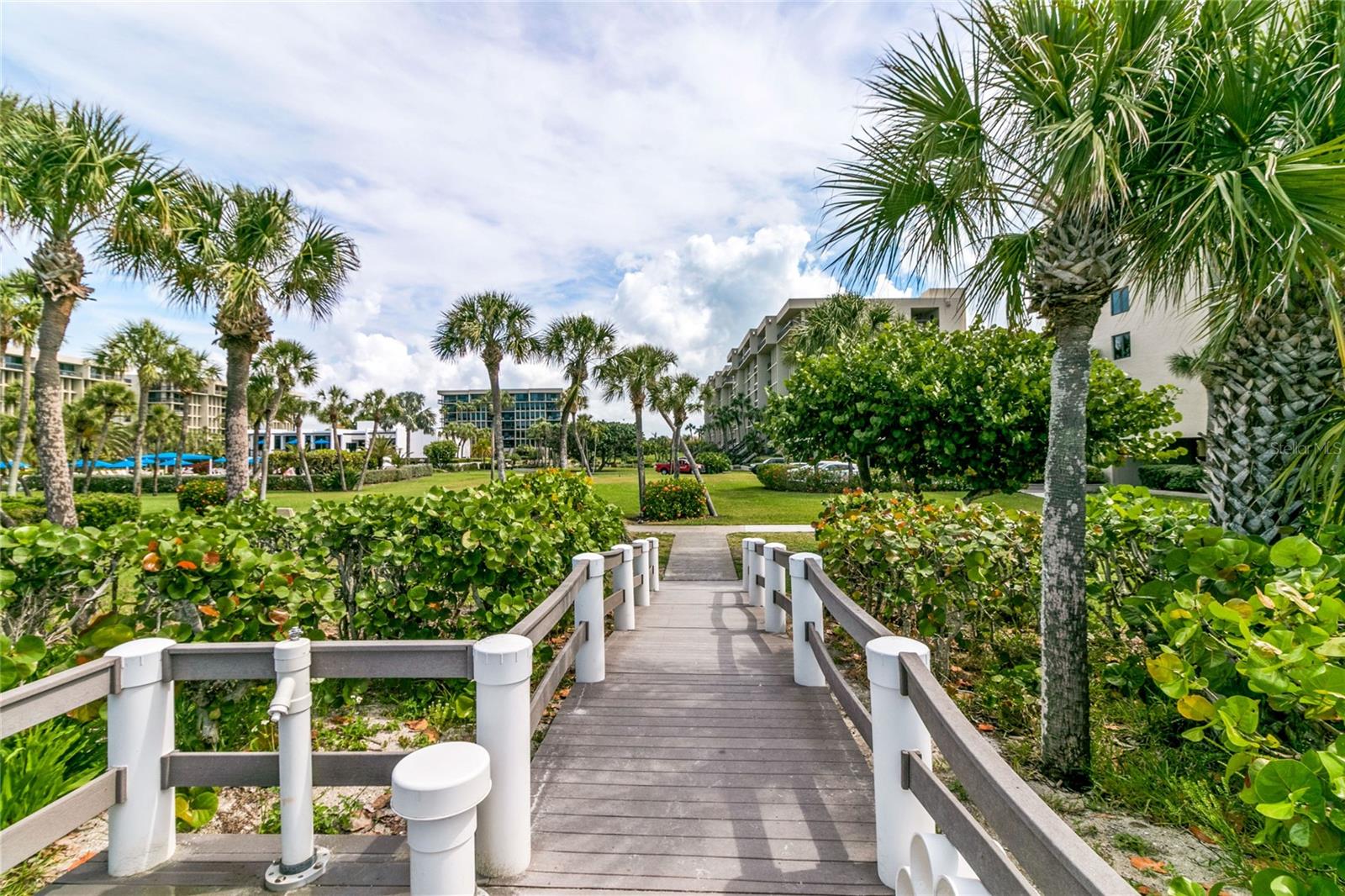 1045 GULF OF MEXICO DR #205, LONGBOAT KEY, FL, 34228
