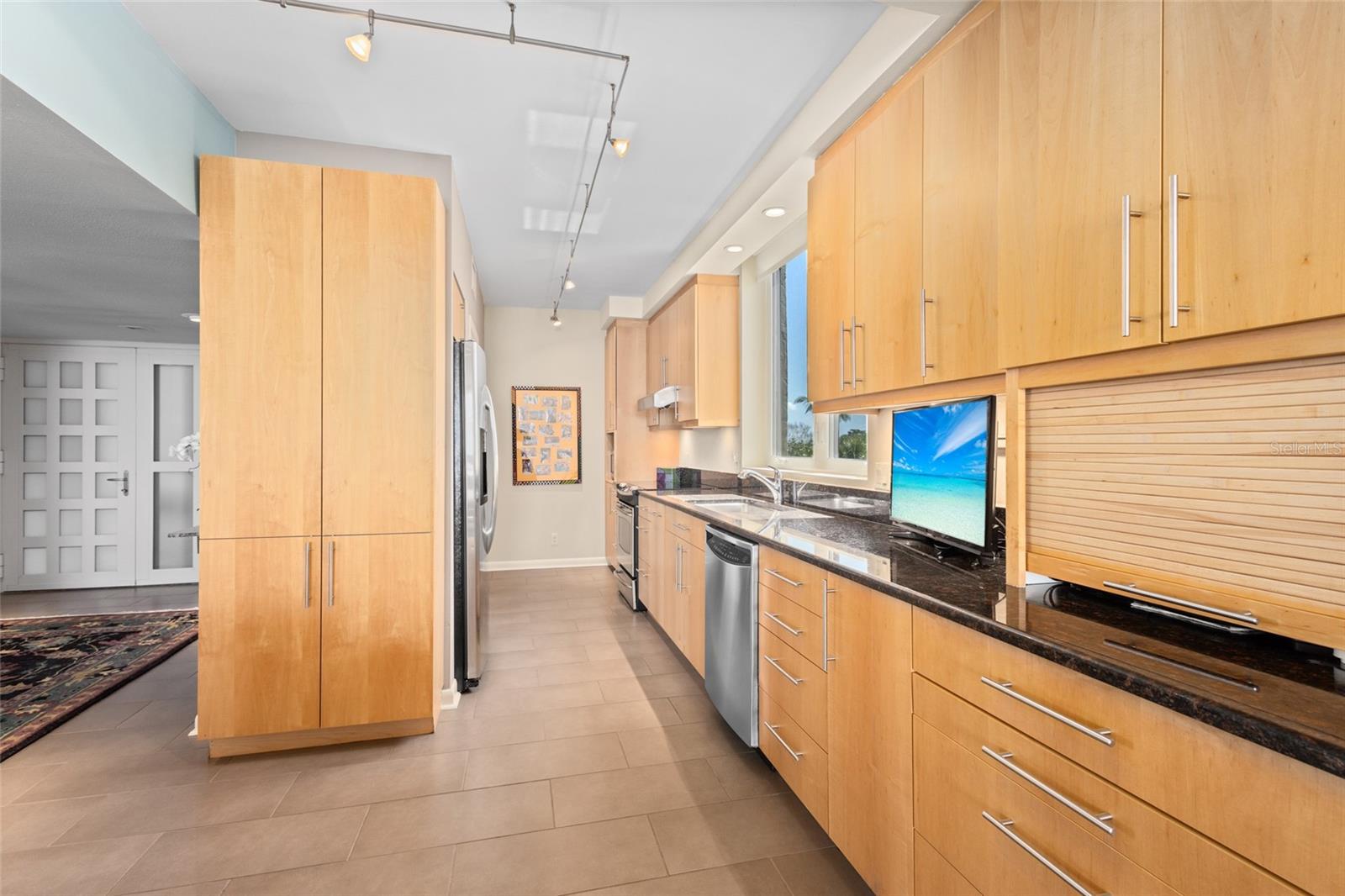 1045 GULF OF MEXICO DR #205, LONGBOAT KEY, FL, 34228