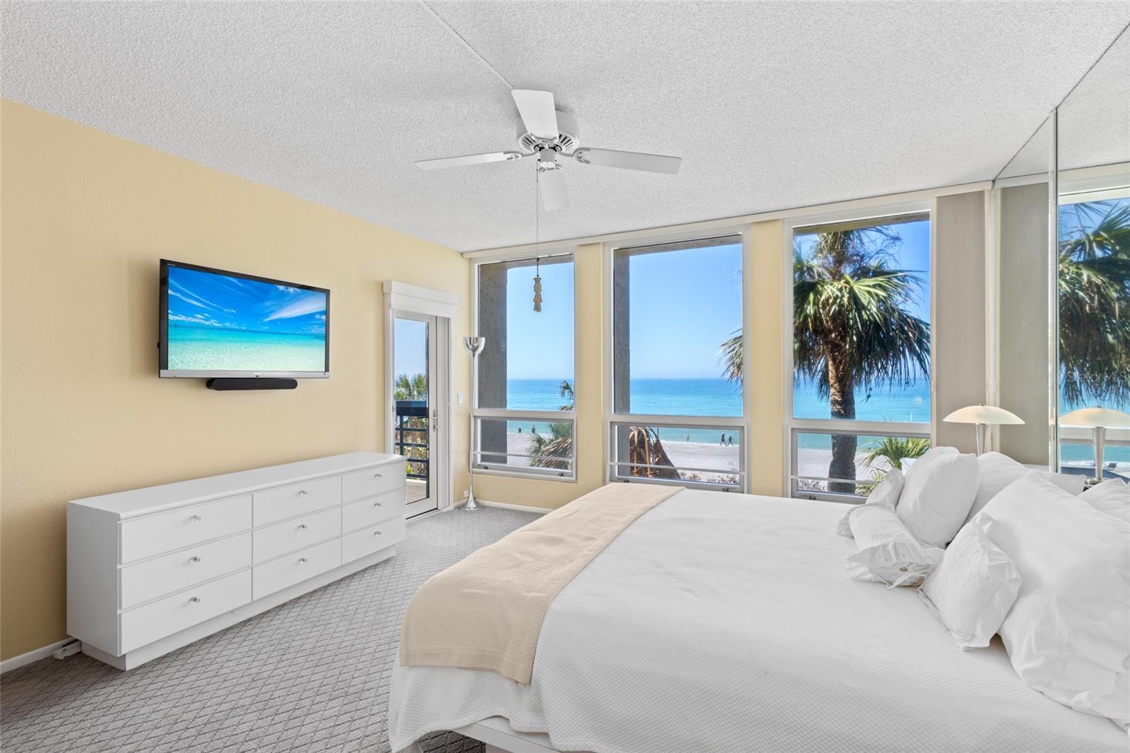 1045 GULF OF MEXICO DR #205, LONGBOAT KEY, FL, 34228