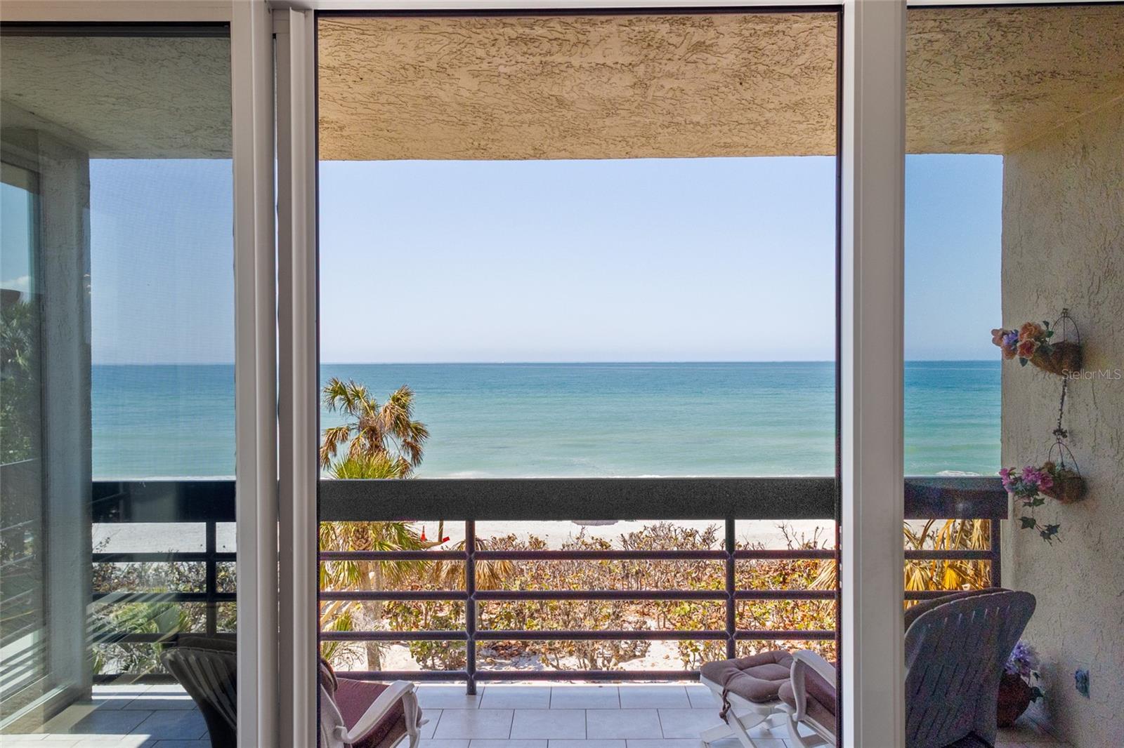 1045 GULF OF MEXICO DR #205, LONGBOAT KEY, FL, 34228
