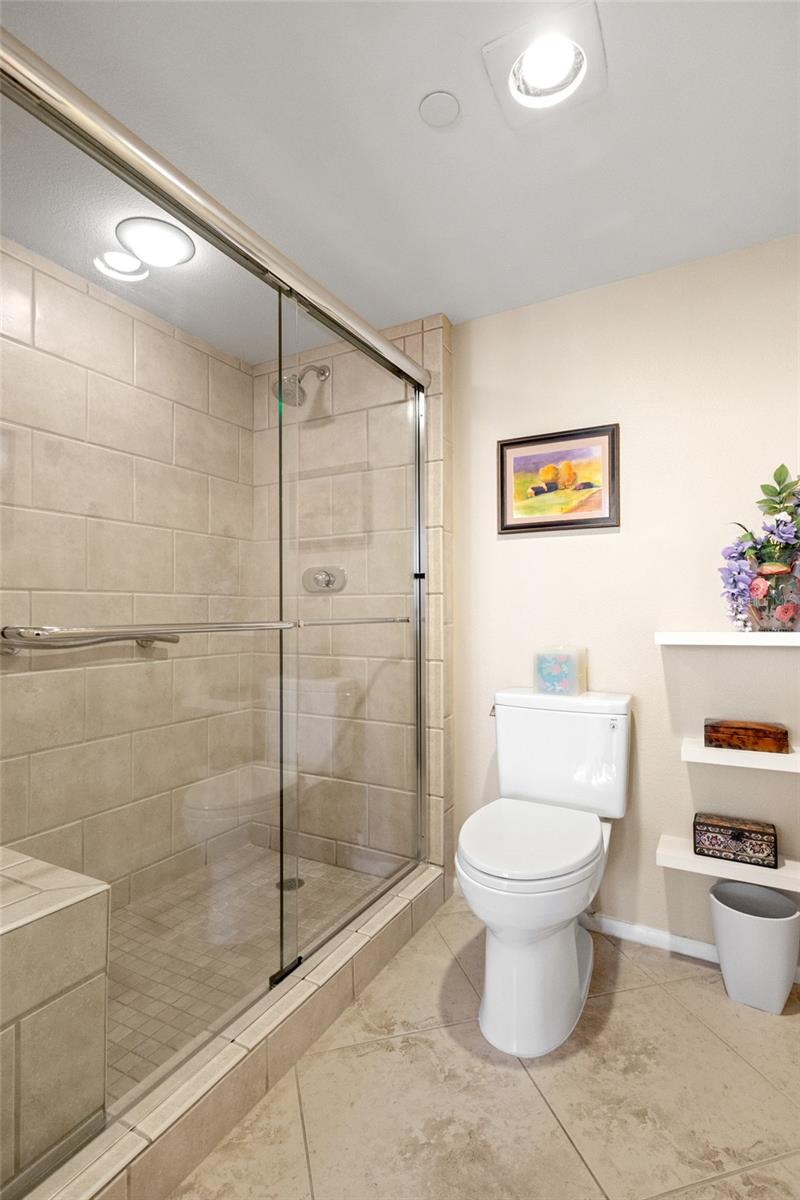 1045 GULF OF MEXICO DR #205, LONGBOAT KEY, FL, 34228
