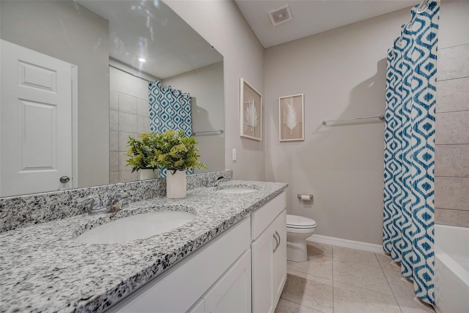 403 SHOREVIEW SANDS AVE, MASCOTTE, FL, 34753