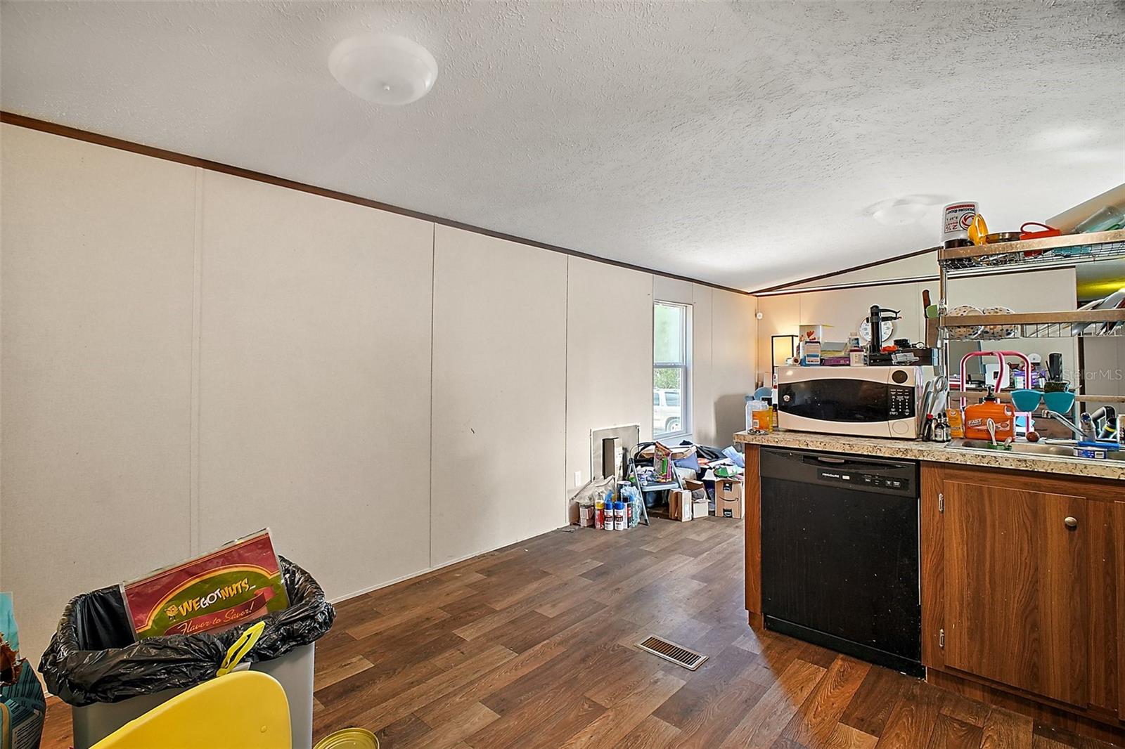 14300 BEVERLY DR, ASTATULA, FL, 34705