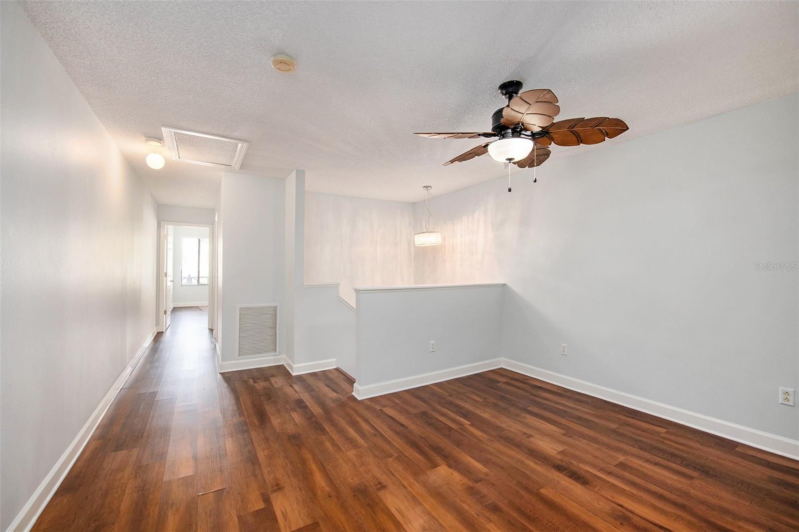 18111 PARADISE POINT DR, TAMPA, FL, 33647