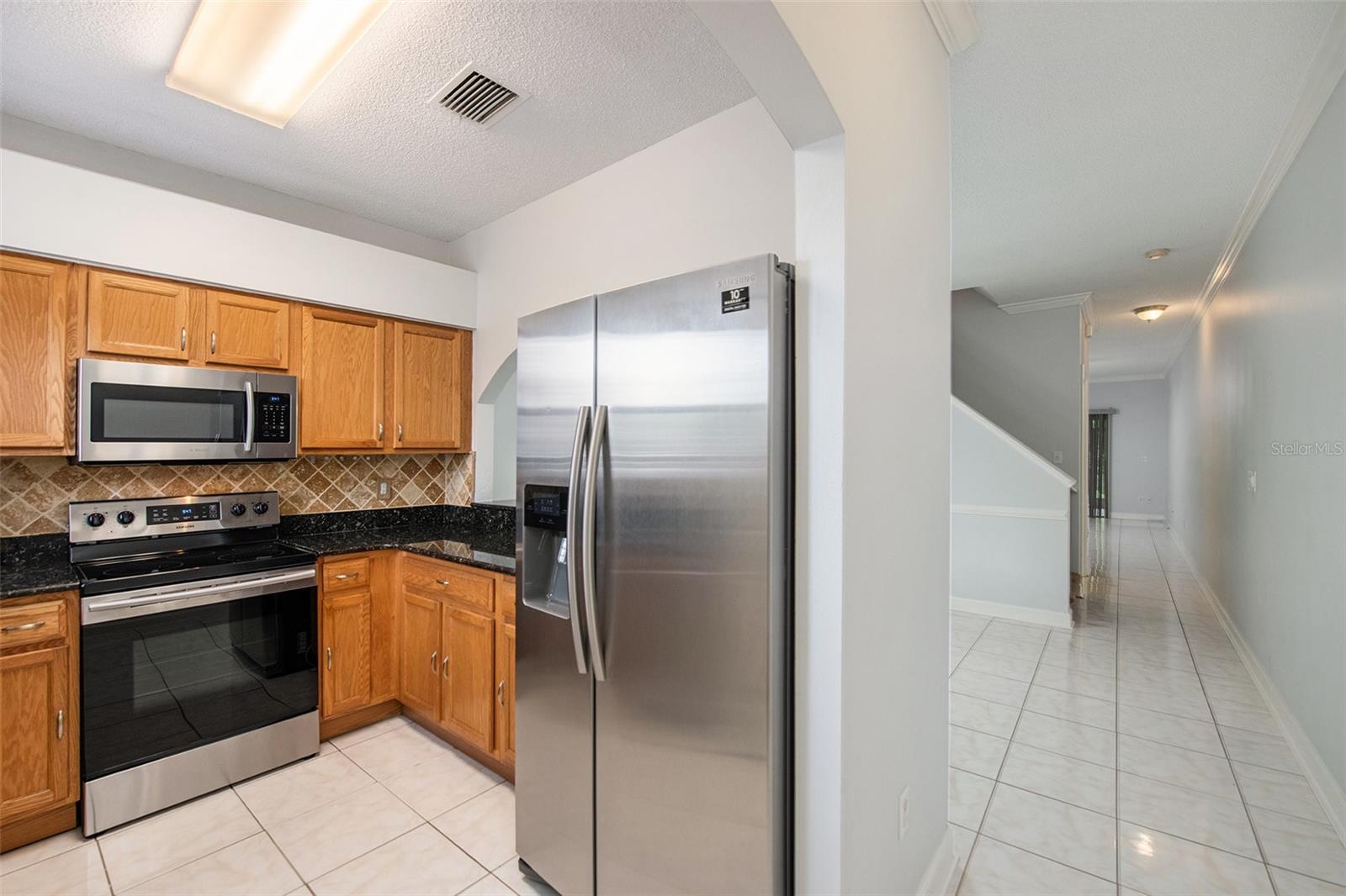 18111 PARADISE POINT DR, TAMPA, FL, 33647
