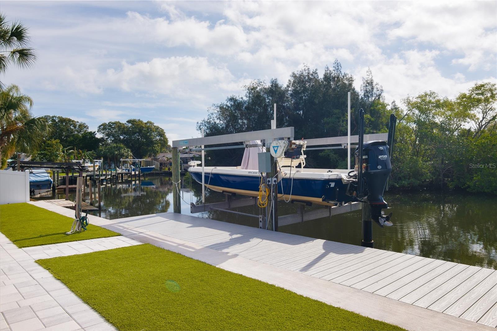 8706 DRIFTWOOD DR, TAMPA, FL, 33615