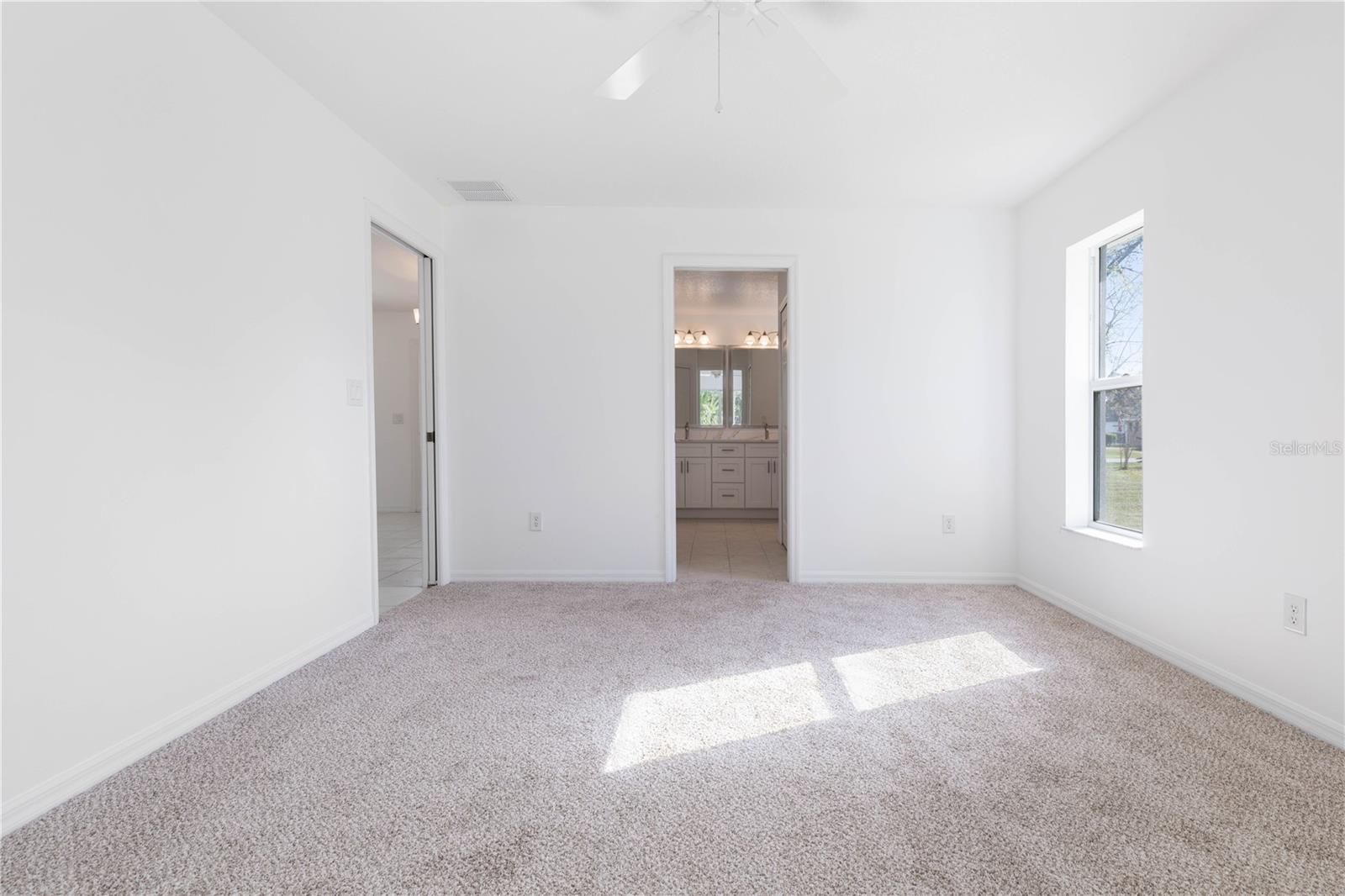 31 SEATTLE TRL, PALM COAST, FL, 32164