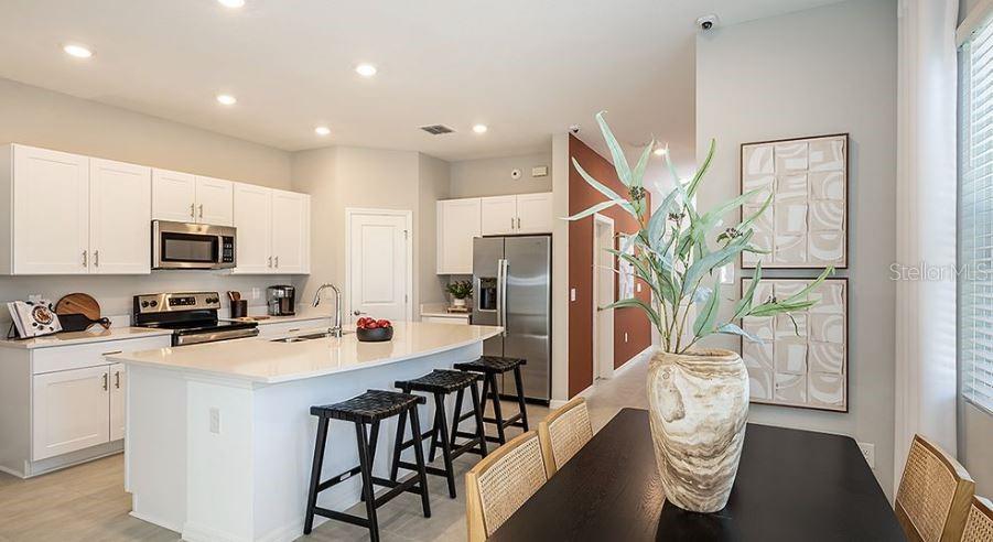 2592 PENGUIN BLVD, DAVENPORT, FL, 33837