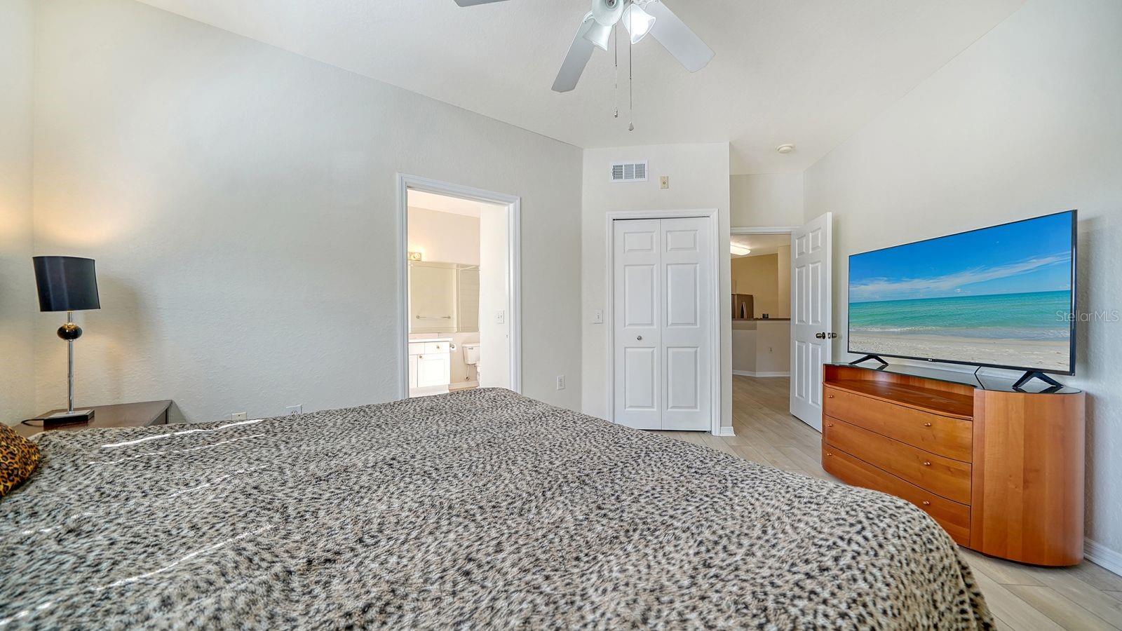 5180 NORTHRIDGE RD #107, SARASOTA, FL, 34238
