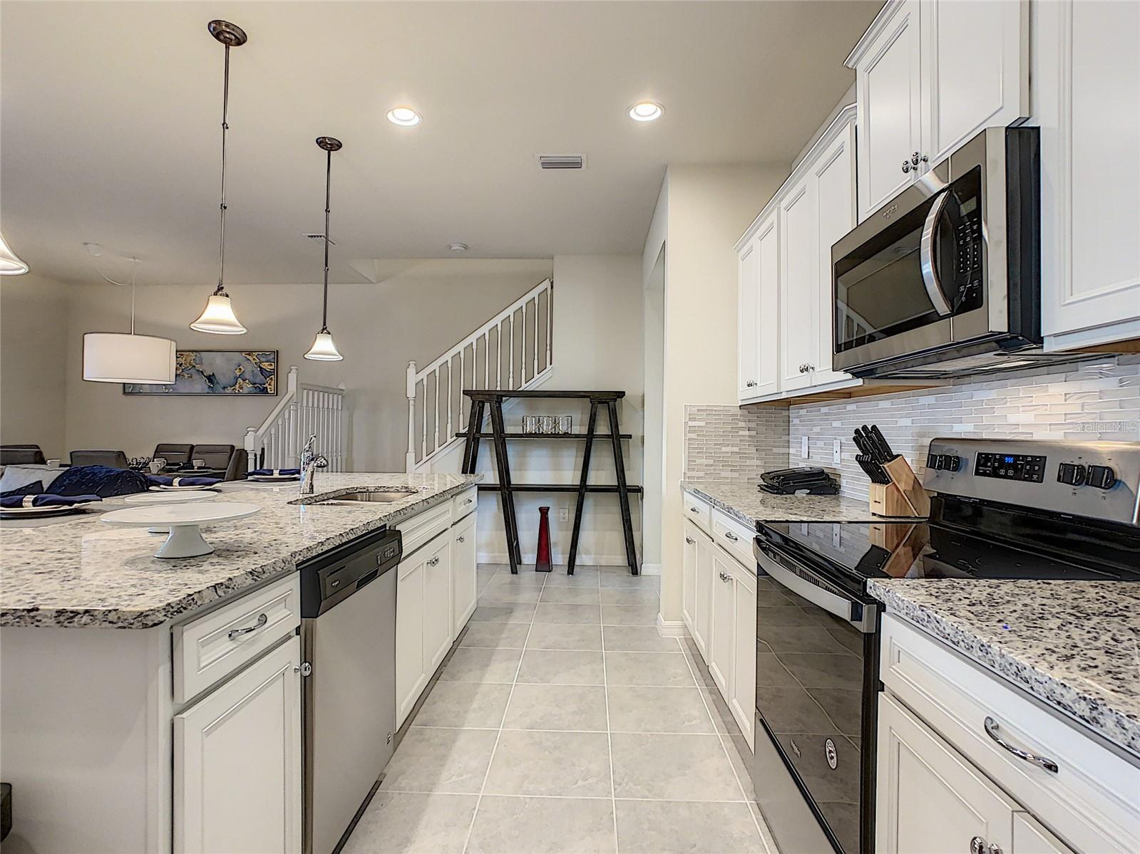 2430 TANGIER DR, KISSIMMEE, FL, 34747