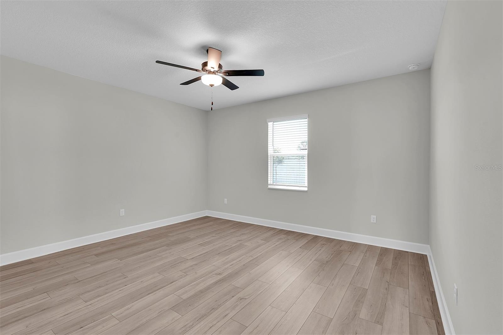 33 FERBER LN, PALM COAST, FL, 32137