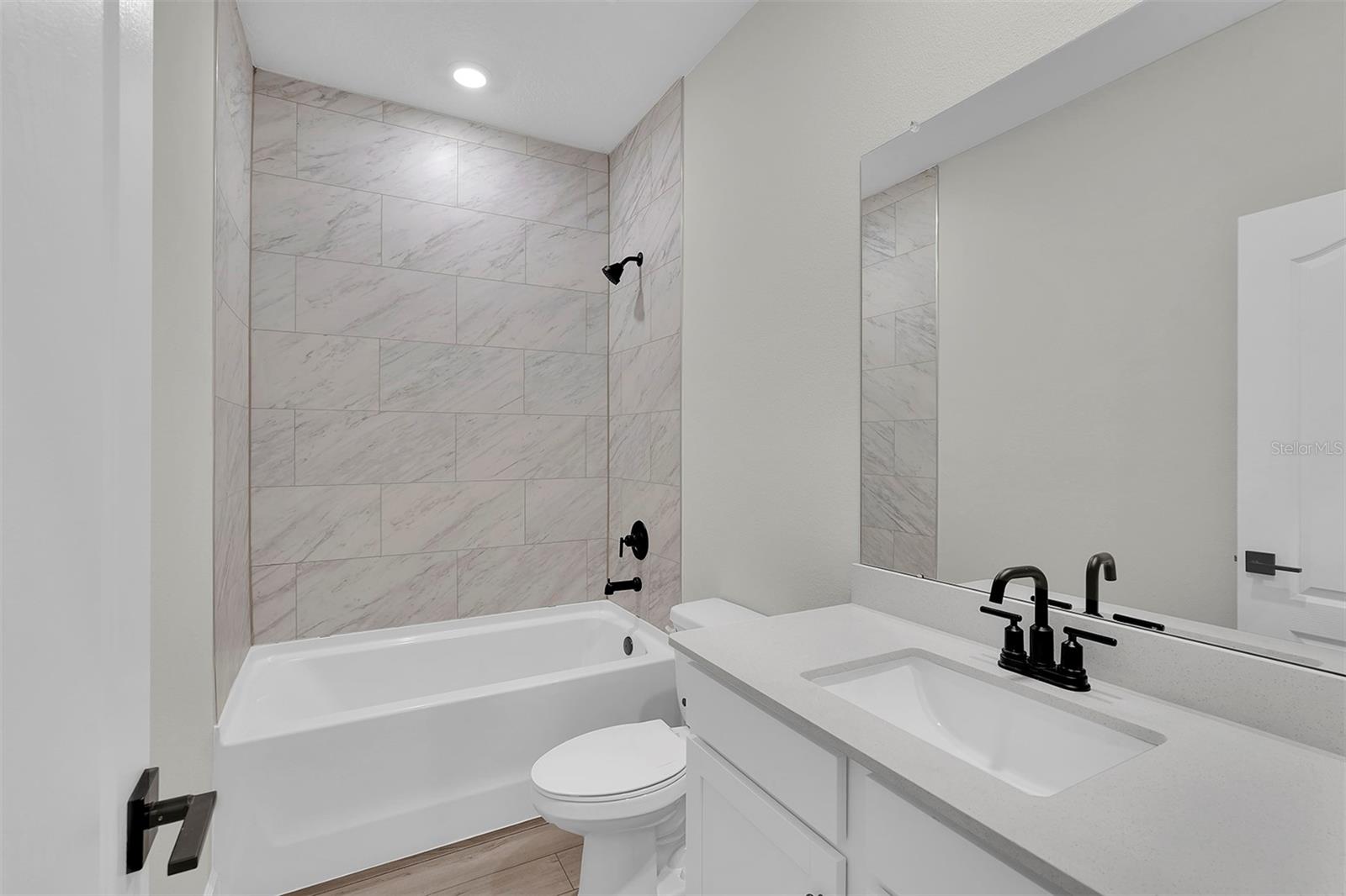 33 FERBER LN, PALM COAST, FL, 32137