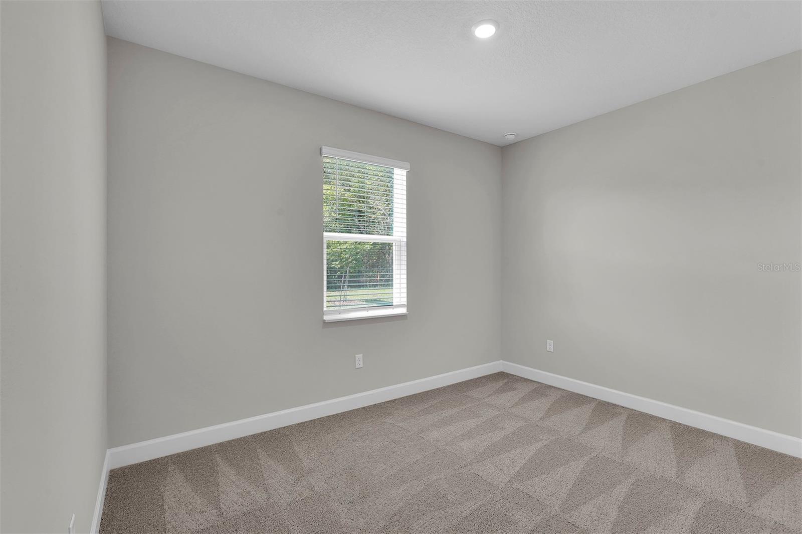 33 FERBER LN, PALM COAST, FL, 32137