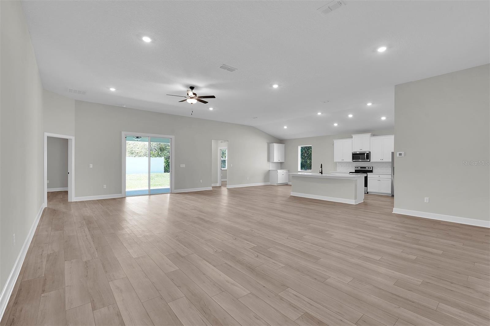 33 FERBER LN, PALM COAST, FL, 32137