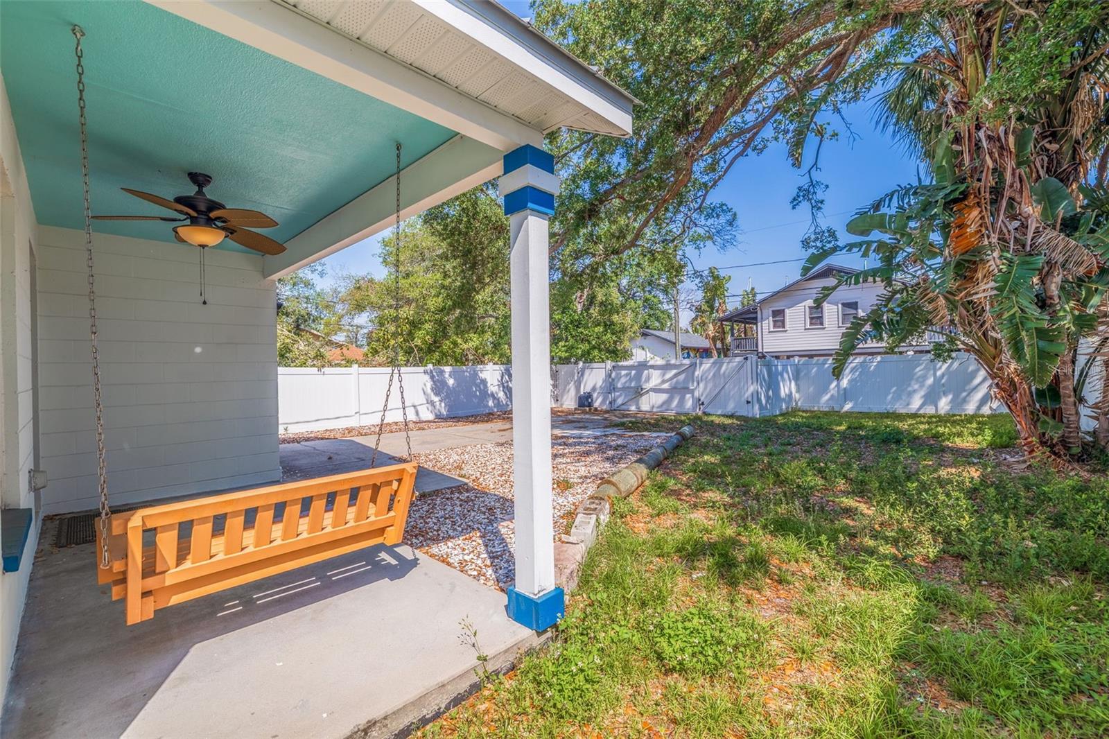 225 18TH AVE S, ST PETERSBURG, FL, 33705