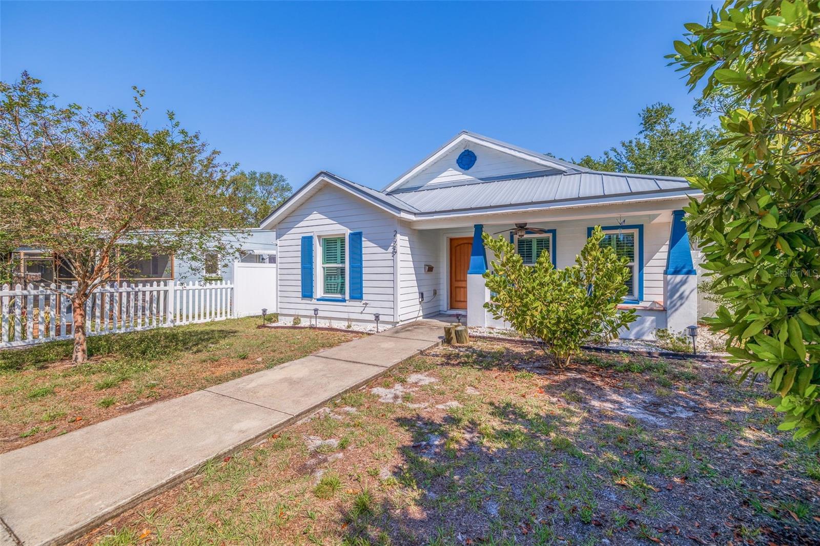 225 18TH AVE S, ST PETERSBURG, FL, 33705