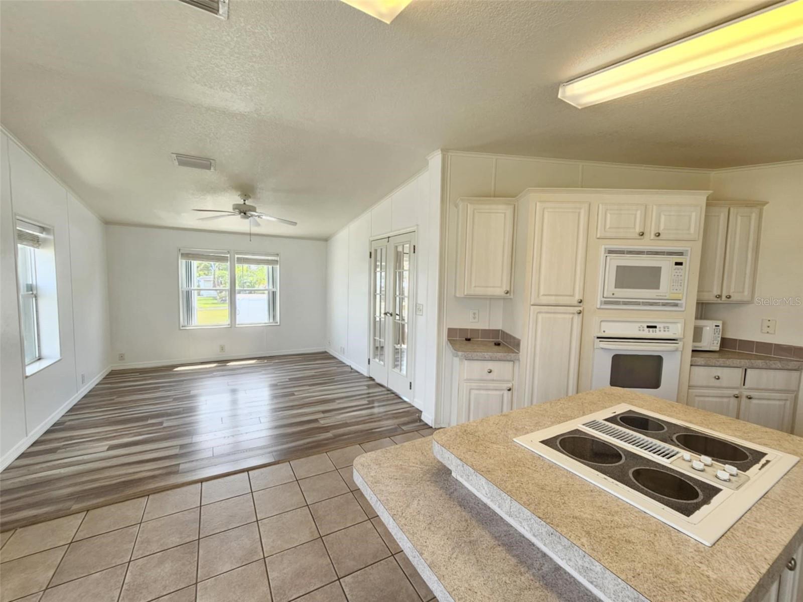 330 3RD STREET DR W, PALMETTO, FL, 34221