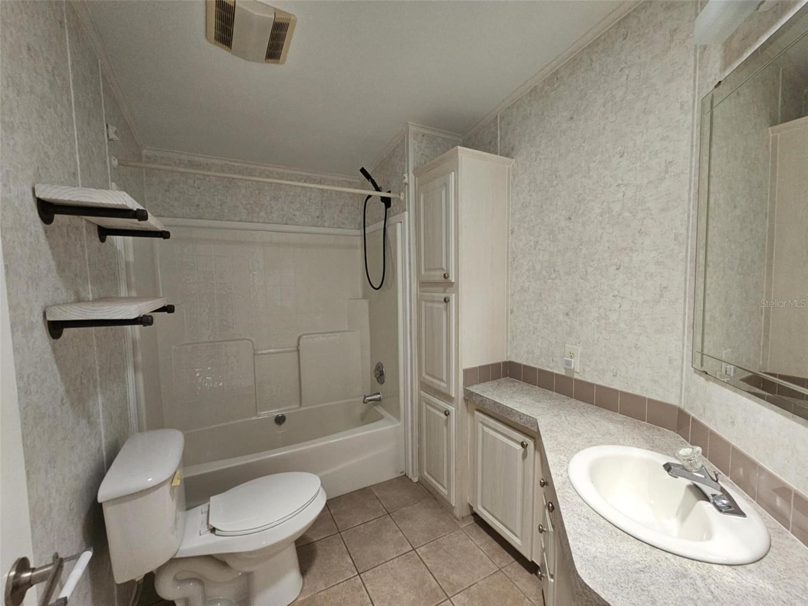 330 3RD STREET DR W, PALMETTO, FL, 34221
