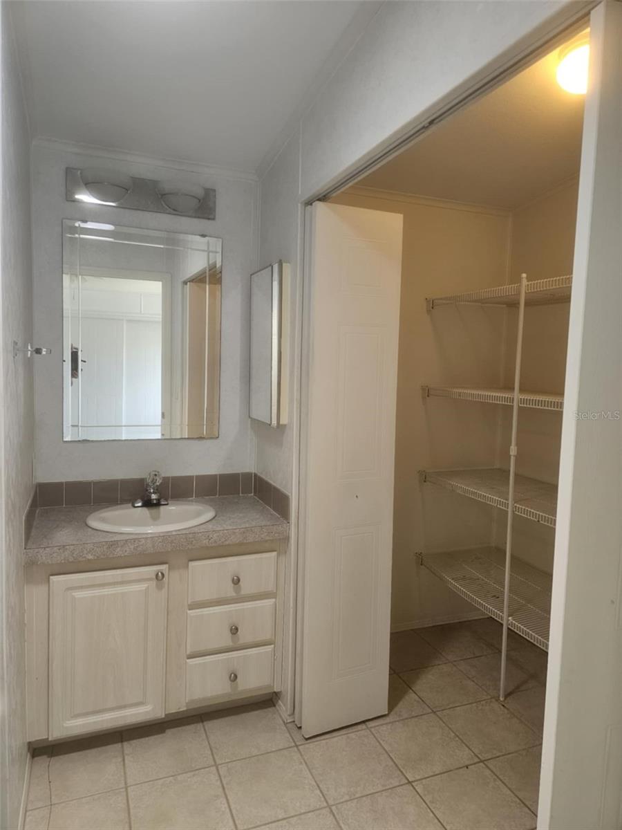 330 3RD STREET DR W, PALMETTO, FL, 34221