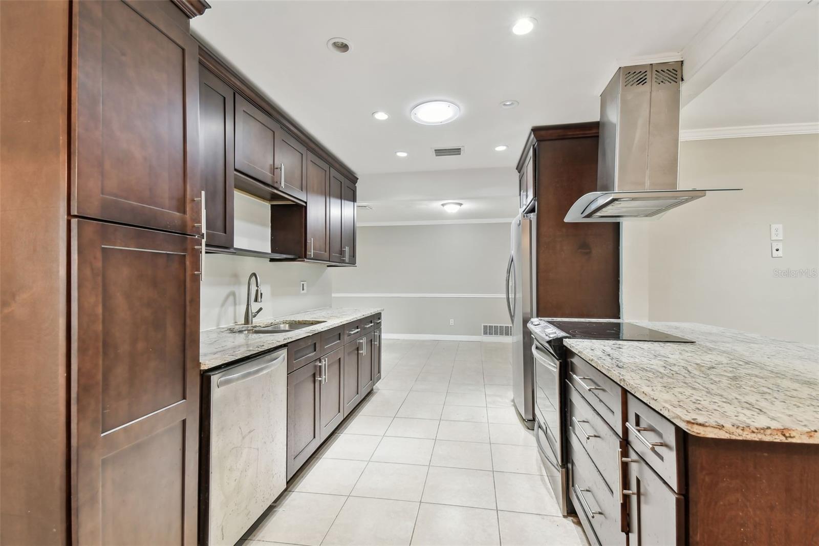 1320 WHISPERING PINES DR, CLEARWATER, FL, 33764