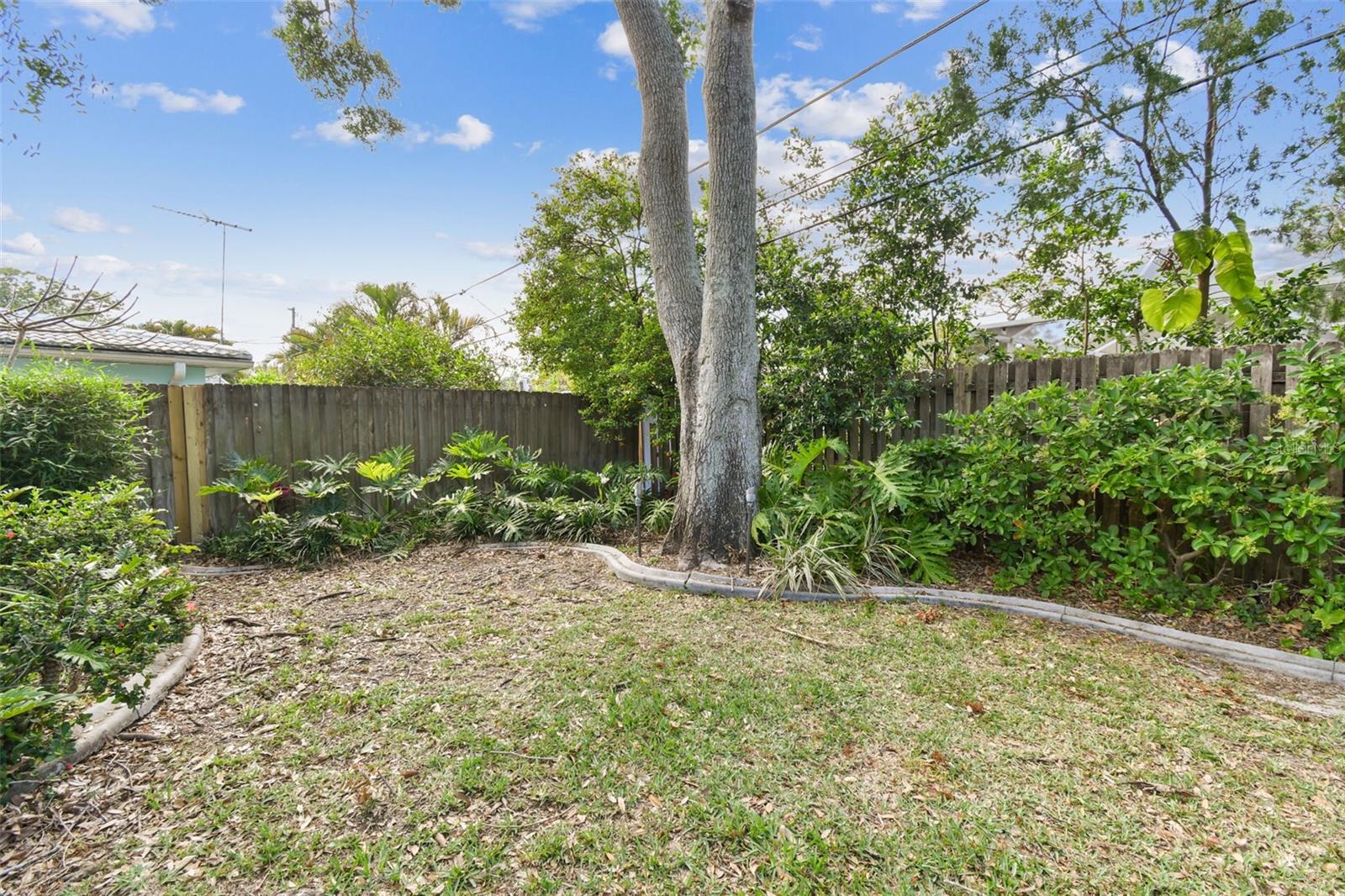 1320 WHISPERING PINES DR, CLEARWATER, FL, 33764