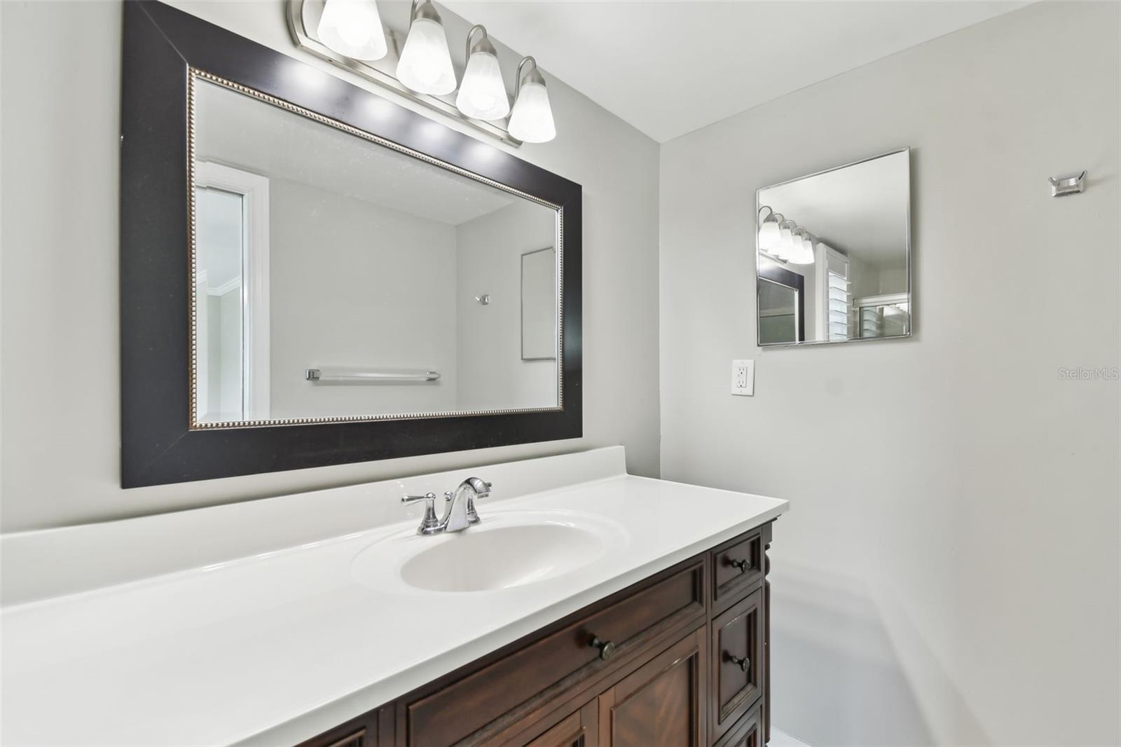 1320 WHISPERING PINES DR, CLEARWATER, FL, 33764